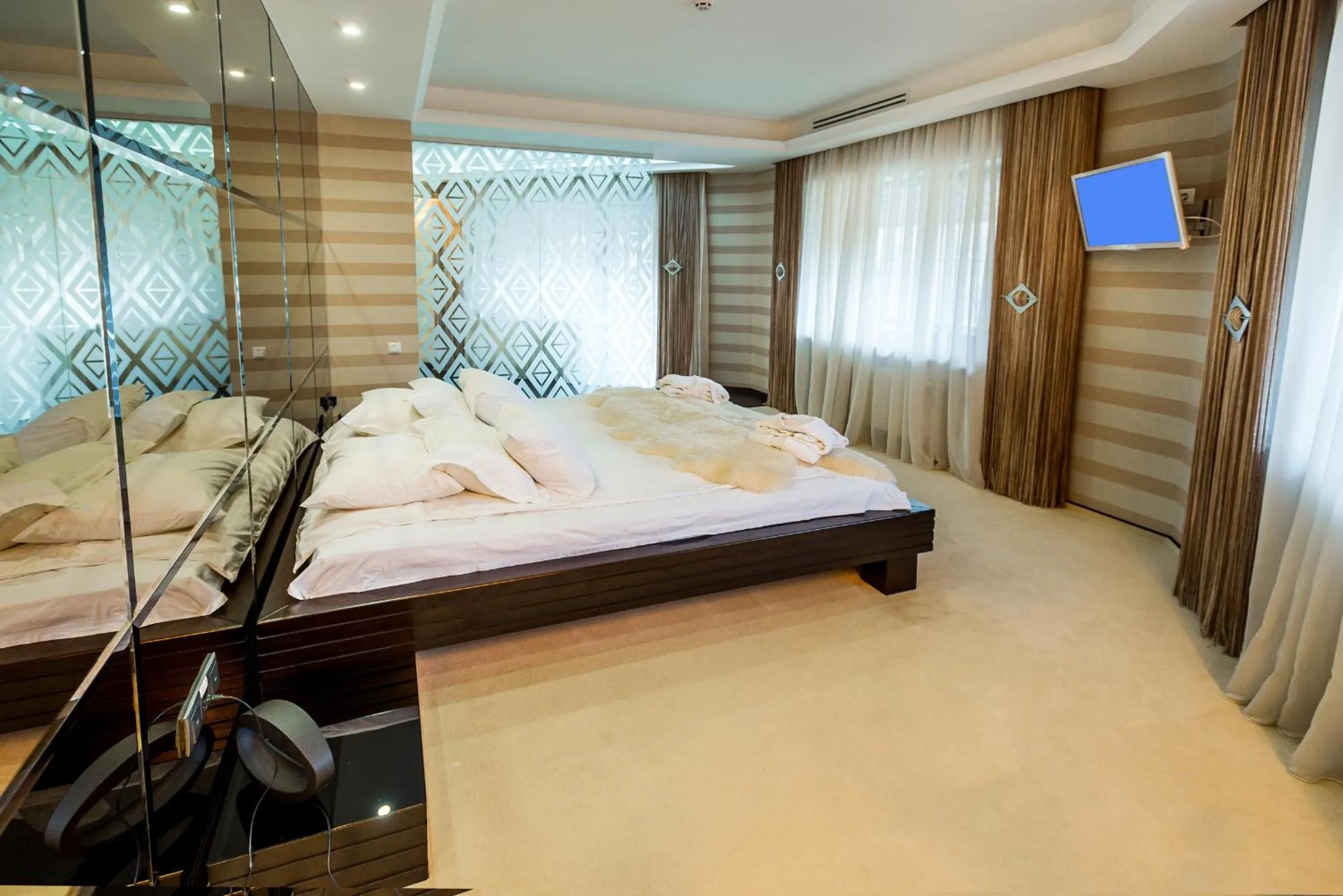 Decorative detail, Bed in Hotel Complex Dacha
