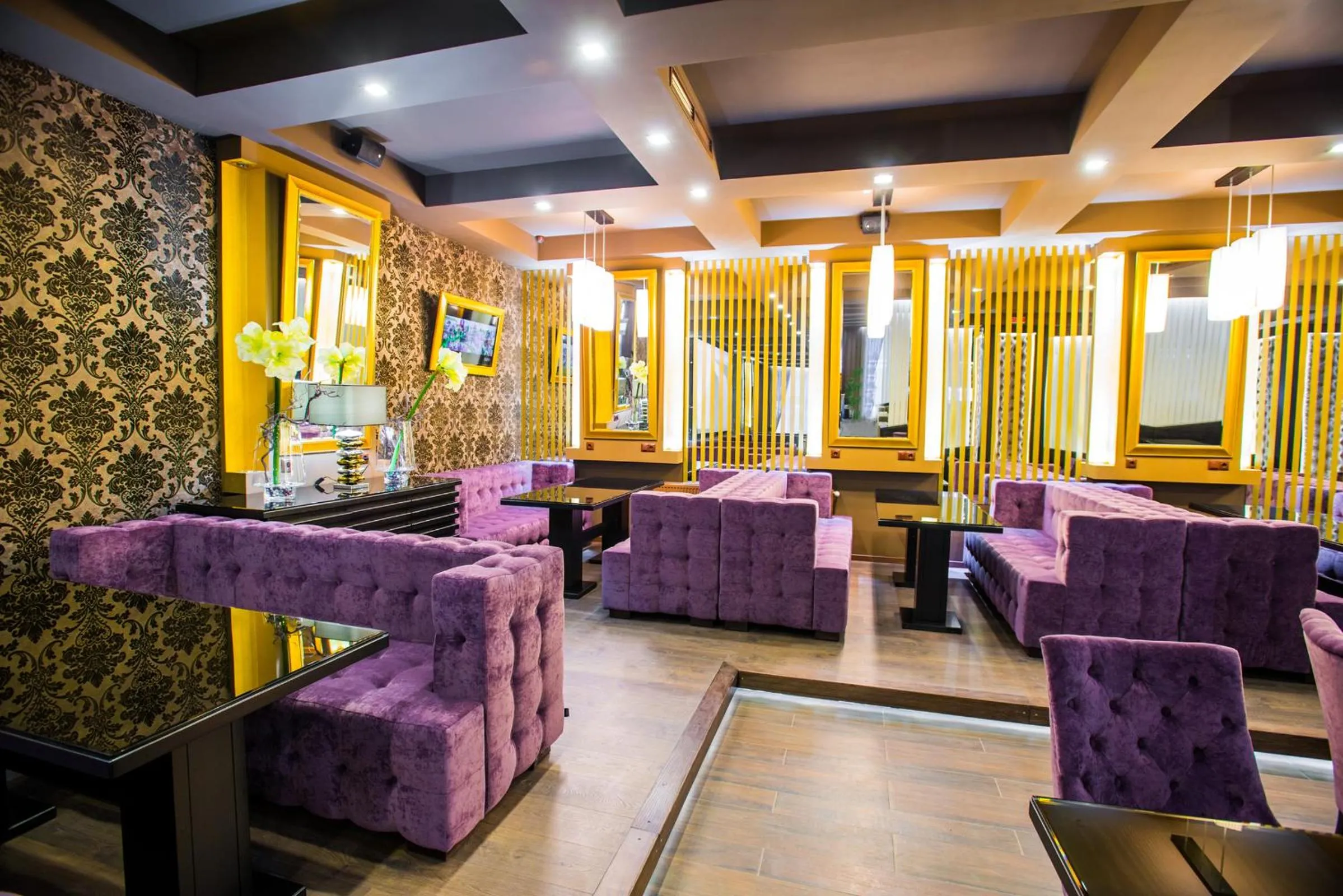 Restaurant/places to eat in Hotel Complex Dacha