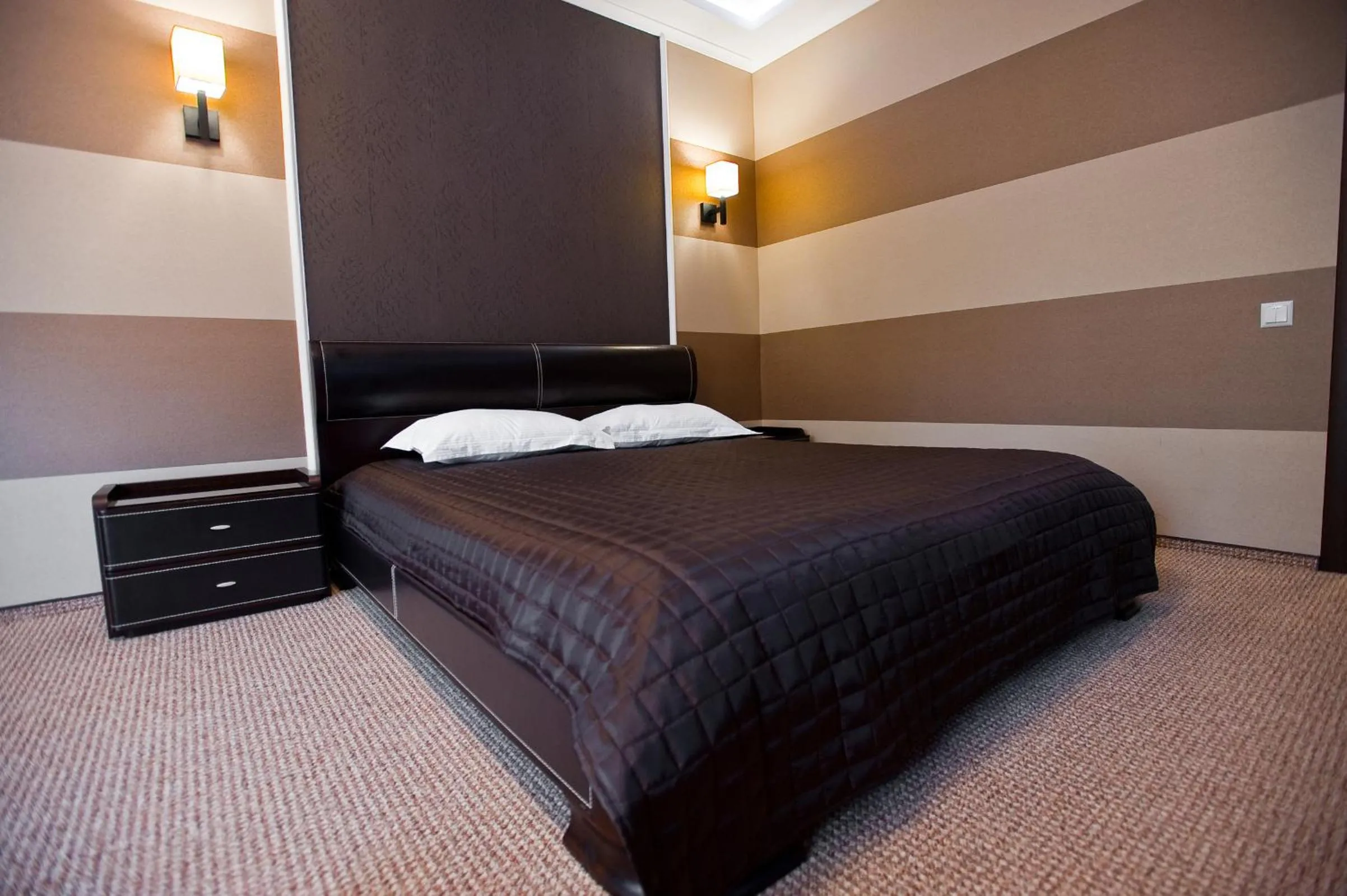 Decorative detail, Bed in Hotel Complex Dacha