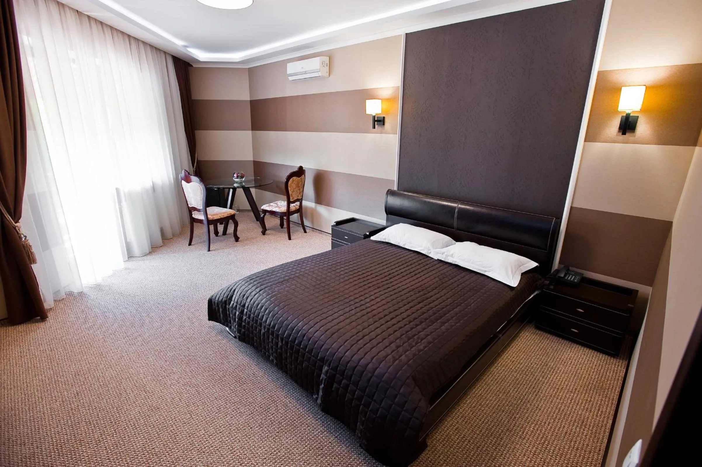Decorative detail, Bed in Hotel Complex Dacha