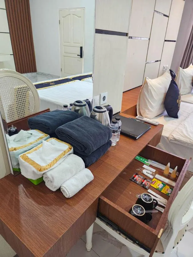 Bed in Chevilly Resort & Camp