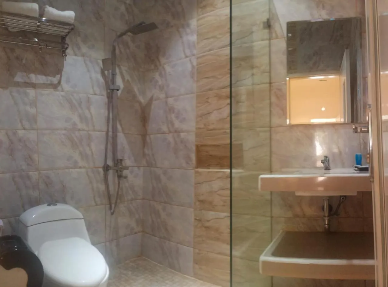 Shower in Chevilly Resort & Camp