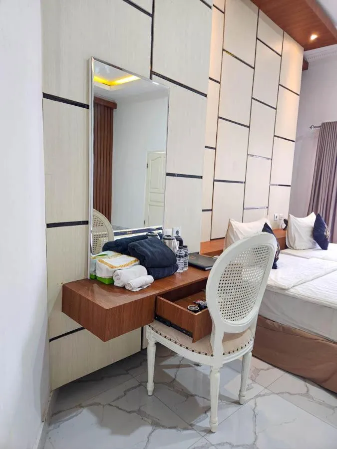 Bed in Chevilly Resort & Camp