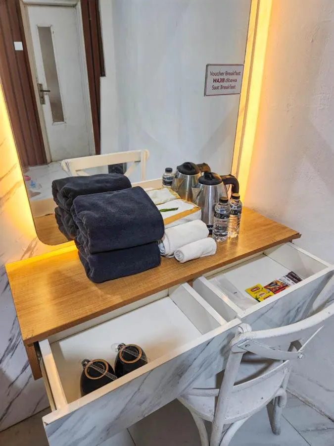 Coffee/tea facilities in Chevilly Resort & Camp