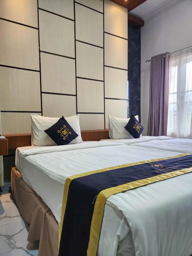 Bed in Chevilly Resort & Camp