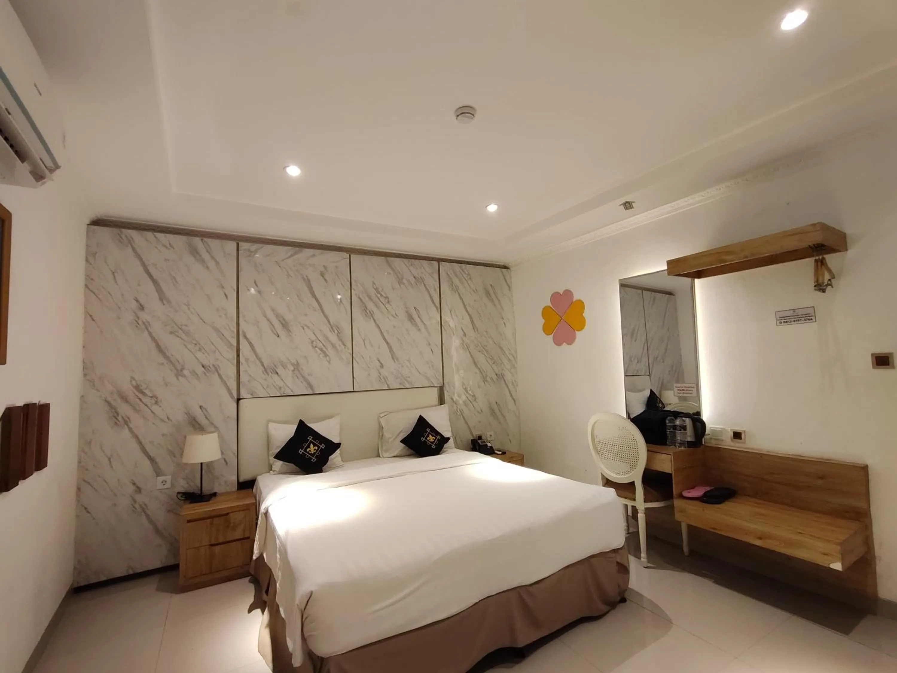 Bedroom, Bed in Chevilly Resort & Camp