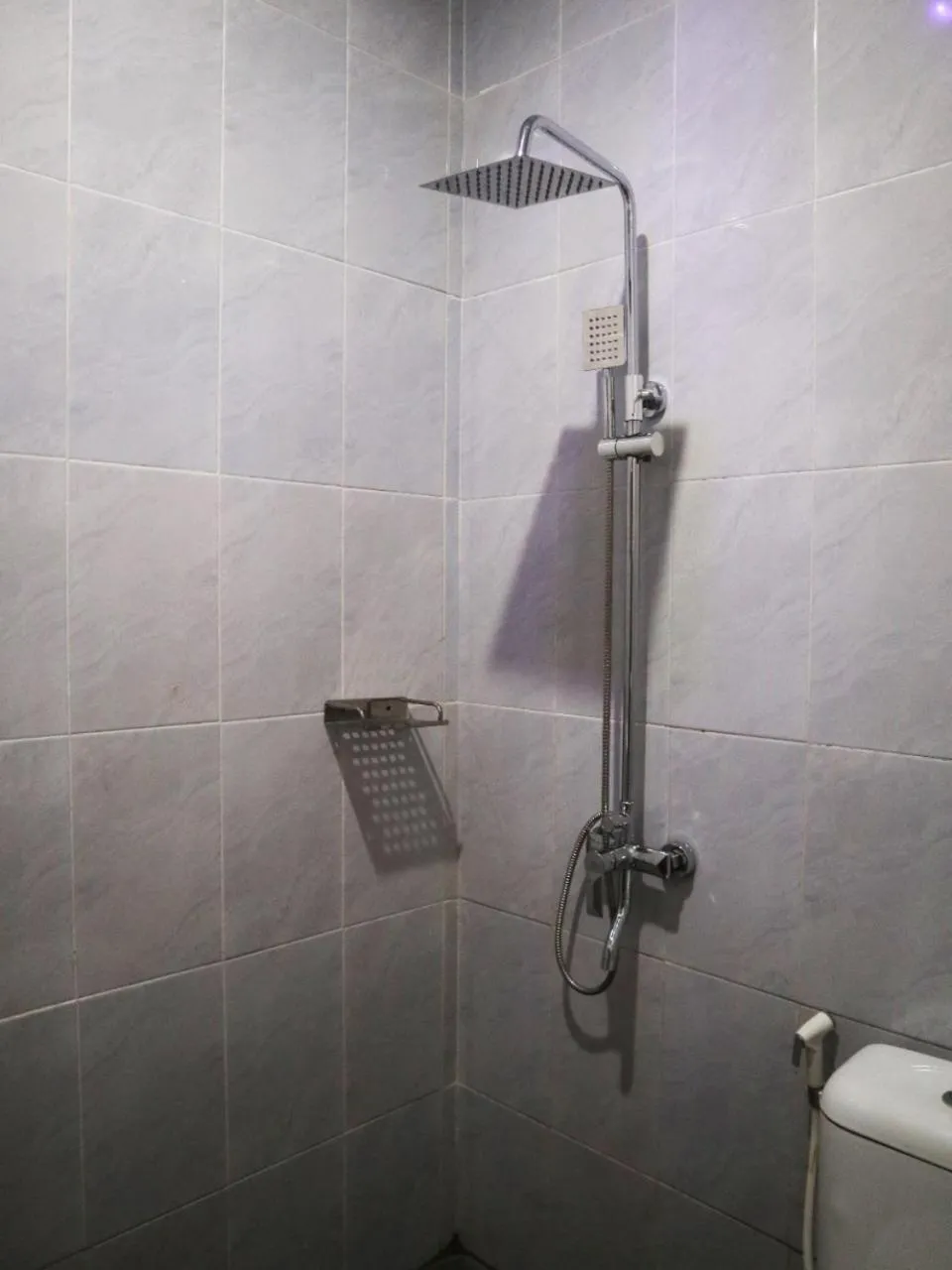 Shower in Chevilly Resort & Camp