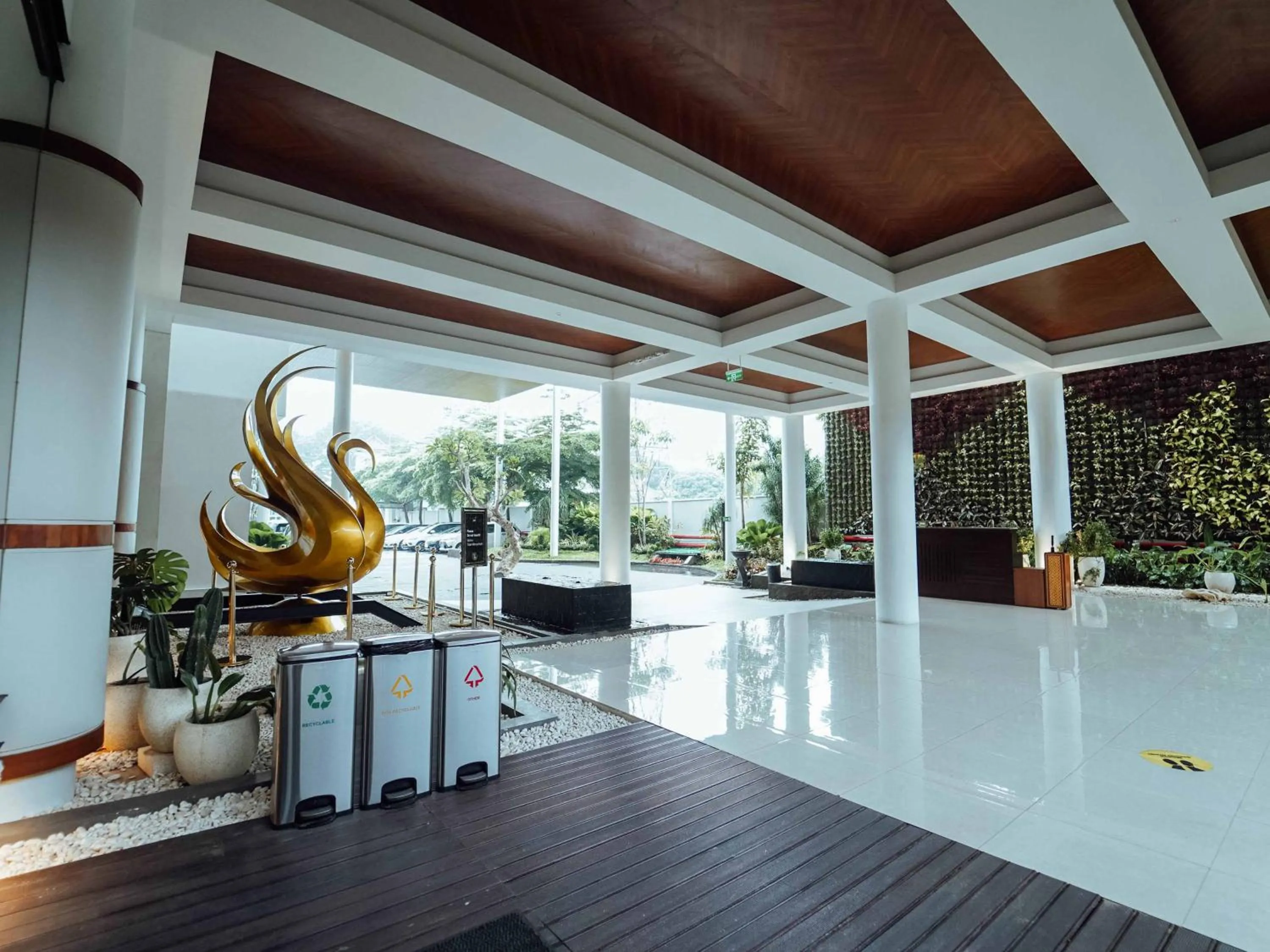 Lobby or reception in Rayz UMM Hotel Malang