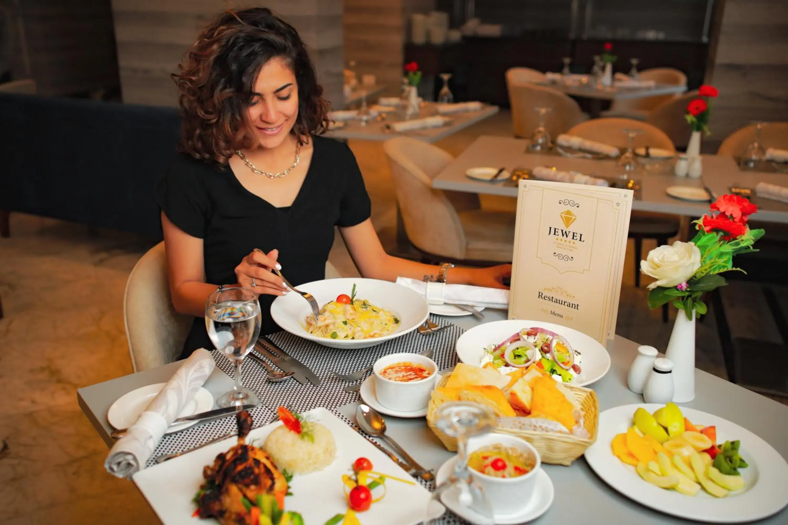 Restaurant/places to eat in Jewel Green Mountain Hotel Restaurant/places to eat in Jewel Green Mountain Hotel