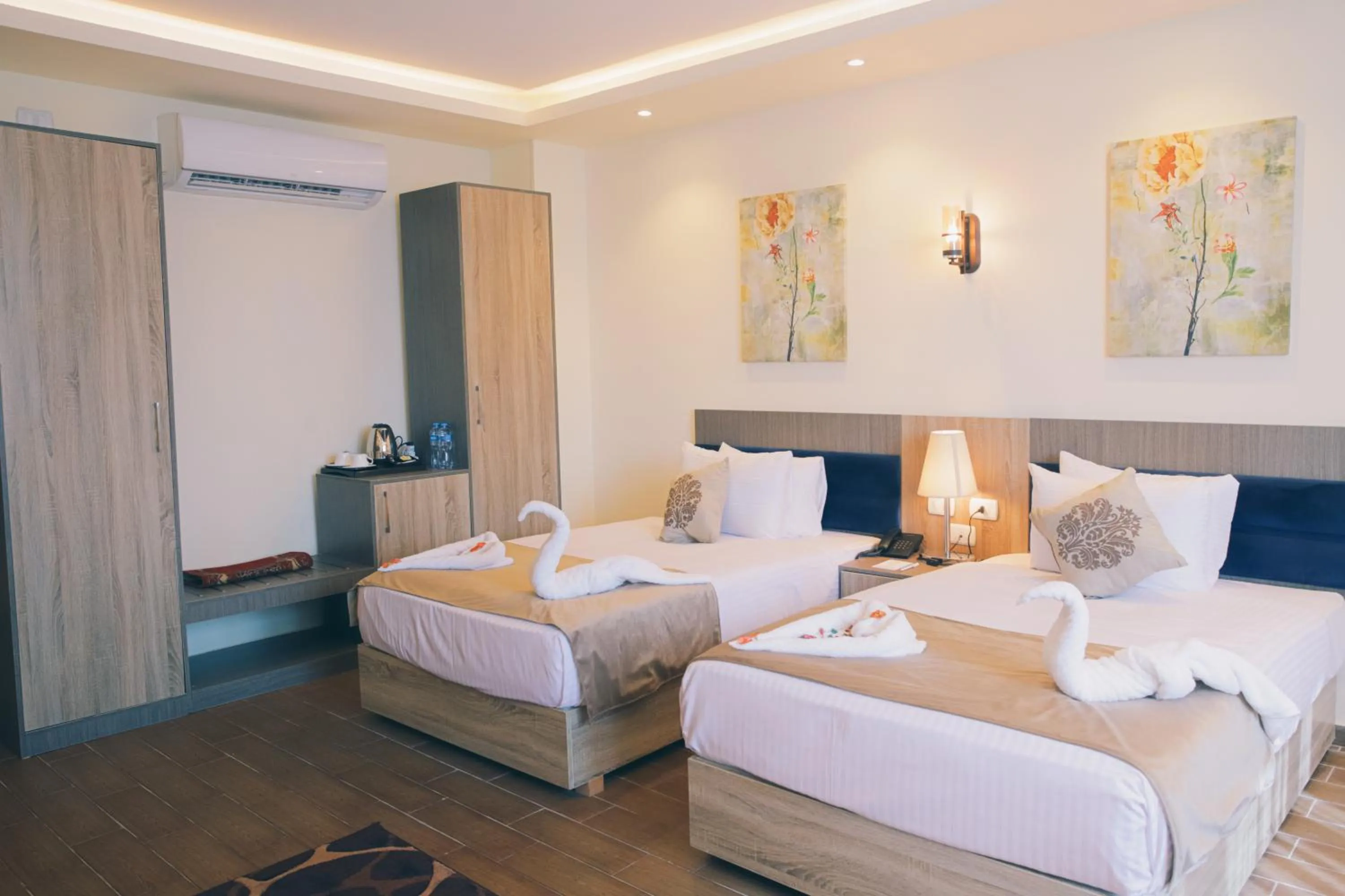 Bed in Jewel Green Mountain Hotel