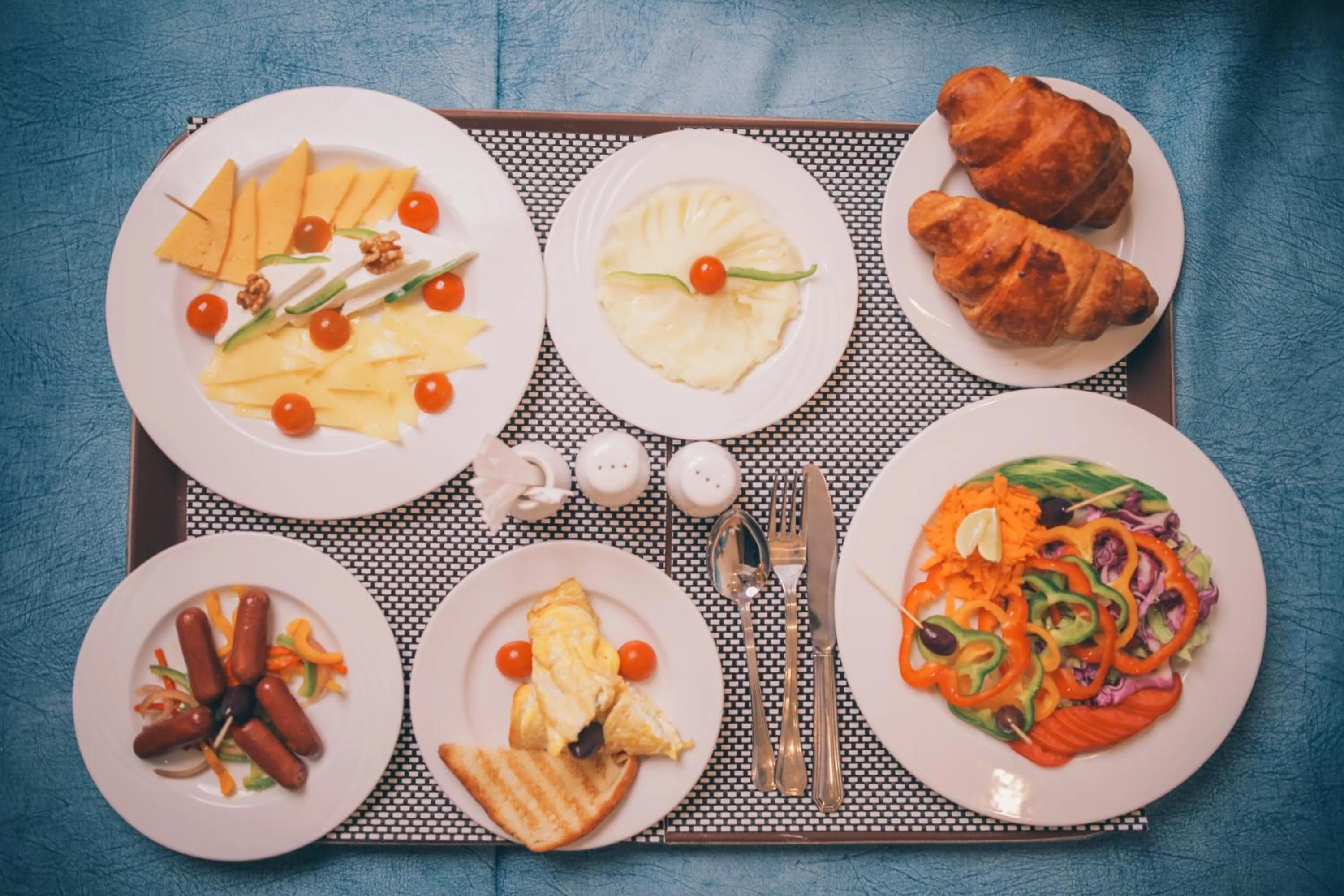 Restaurant/places to eat in Jewel Green Mountain Hotel