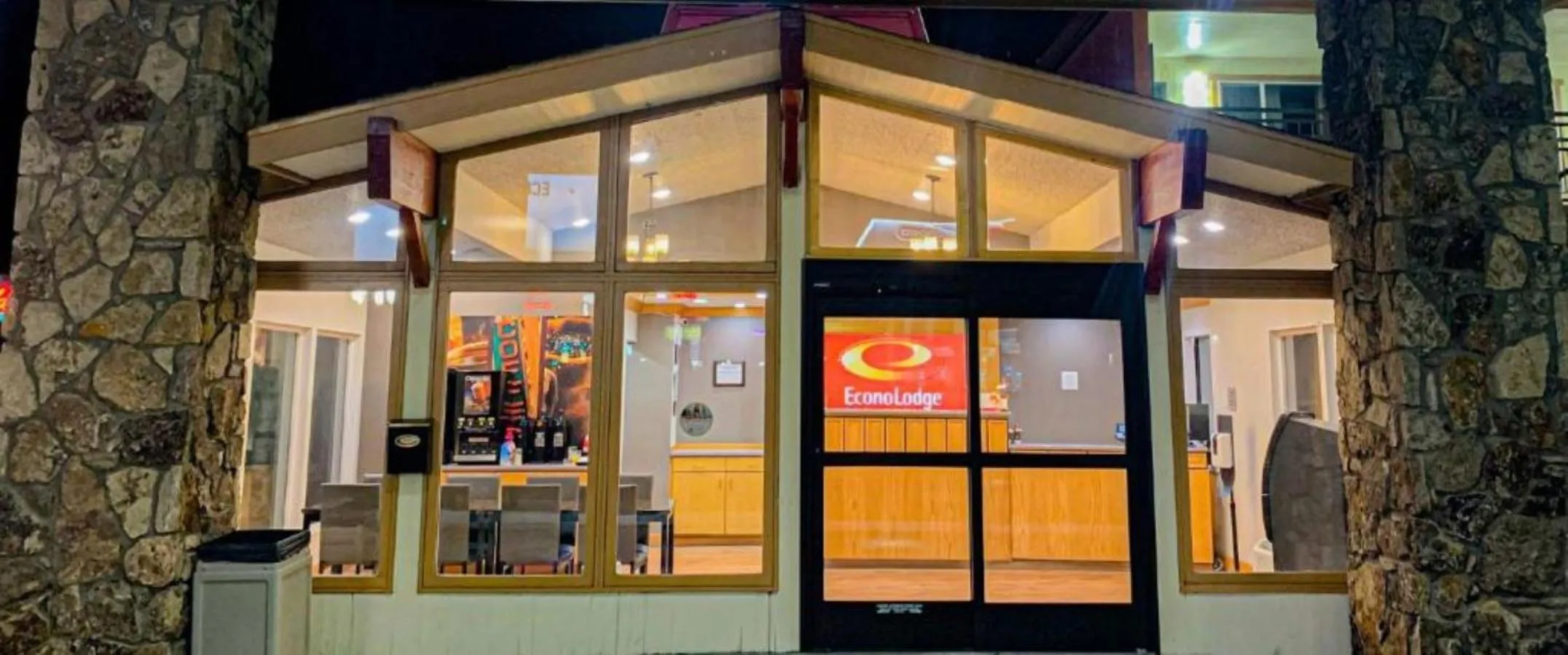 Property building in Econo Lodge Inn & Suites Winnemucca