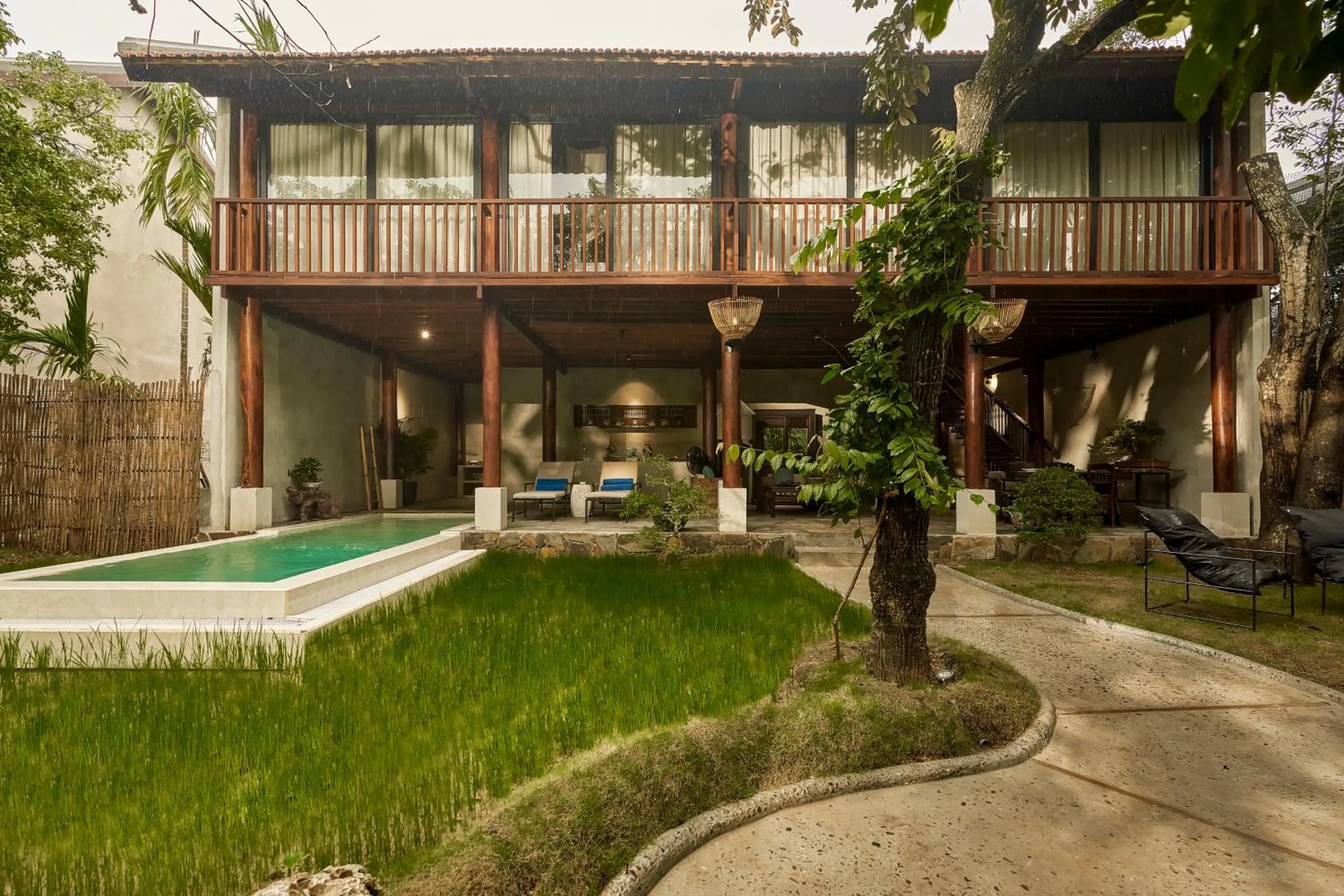 Garden in aNhill Boutique