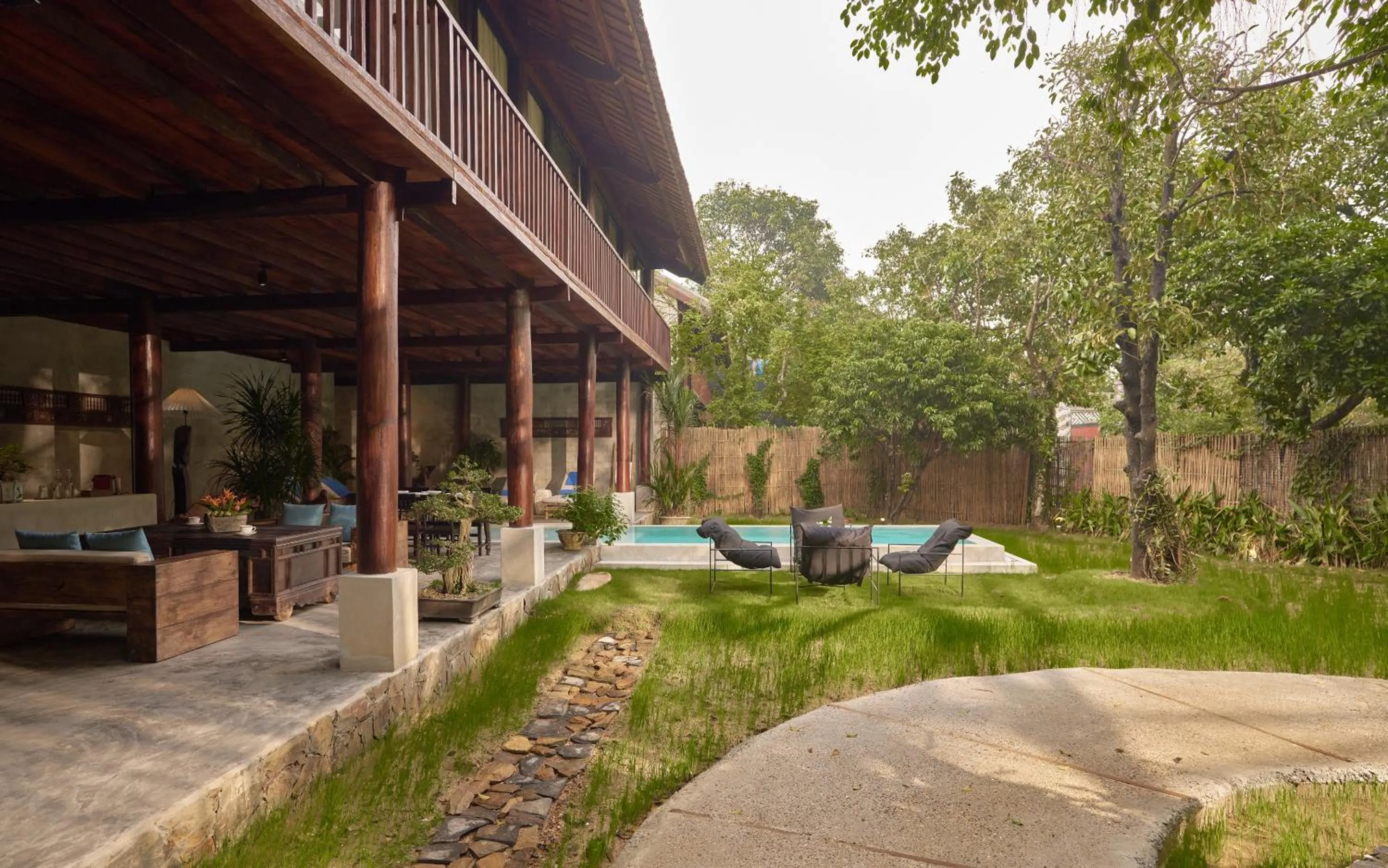 Garden in aNhill Boutique