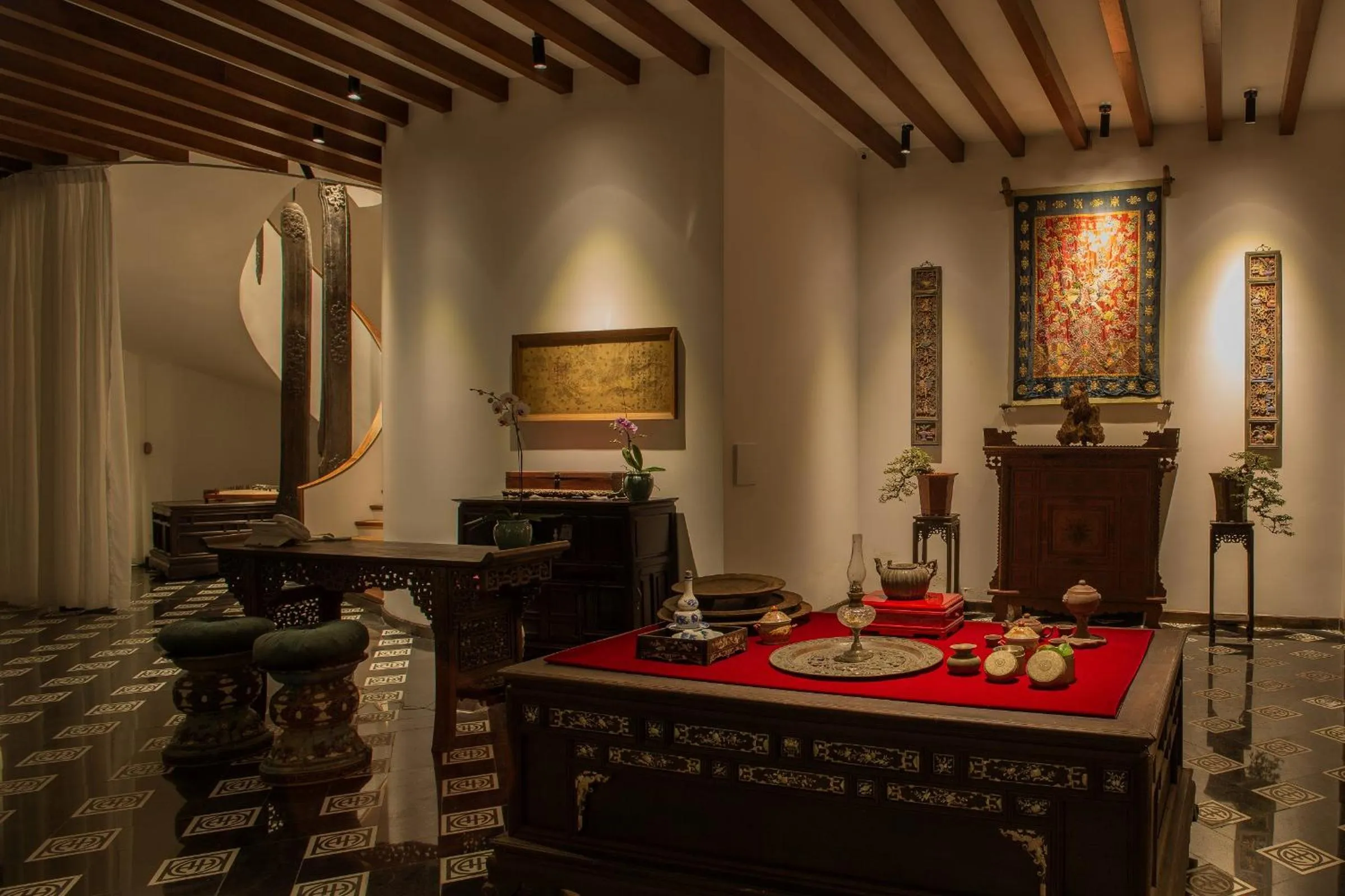 Lobby or reception in aNhill Boutique