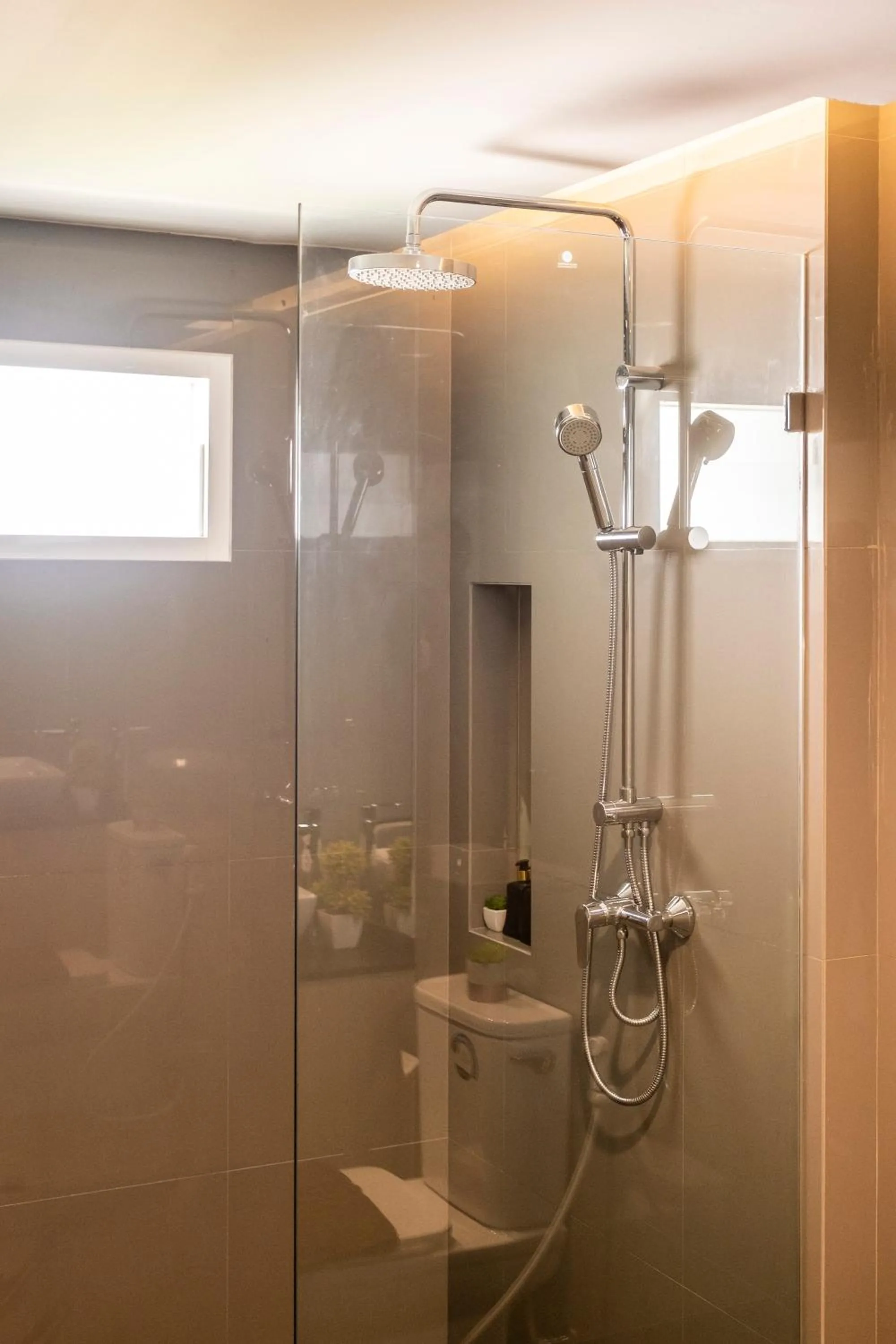 Bathroom in The Airport Courtyard Suvarnabhumi Airport