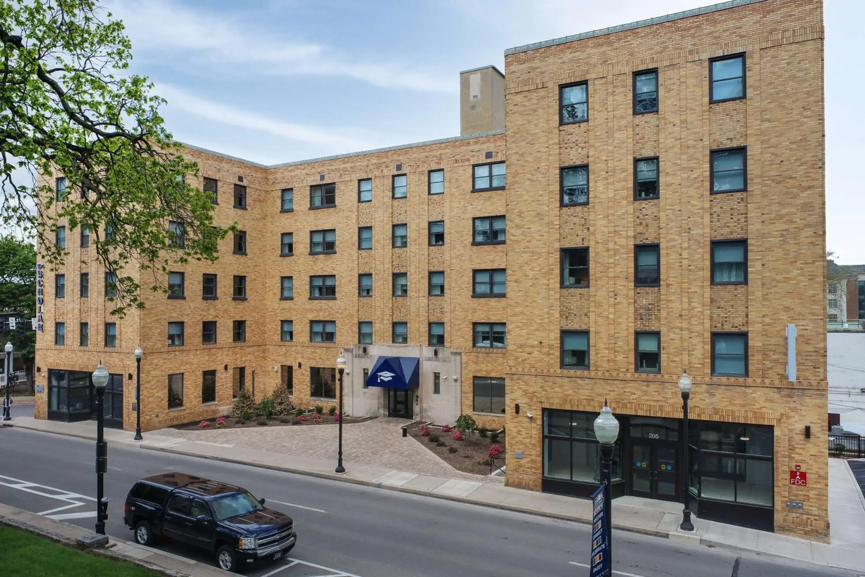 Property building in Scholar State College, Tapestry Collection by Hilton Property building in Scholar State College, Tapestry Collection by Hilton