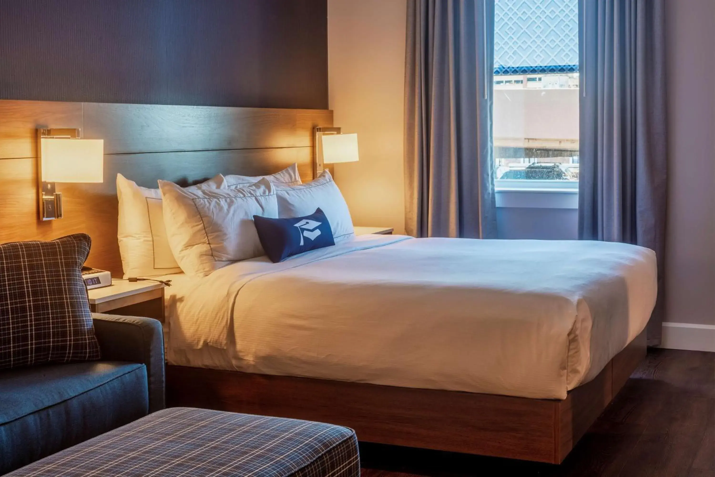 Living room, Bed in Scholar State College, Tapestry Collection by Hilton Living room, Bed in Scholar State College, Tapestry Collection by Hilton