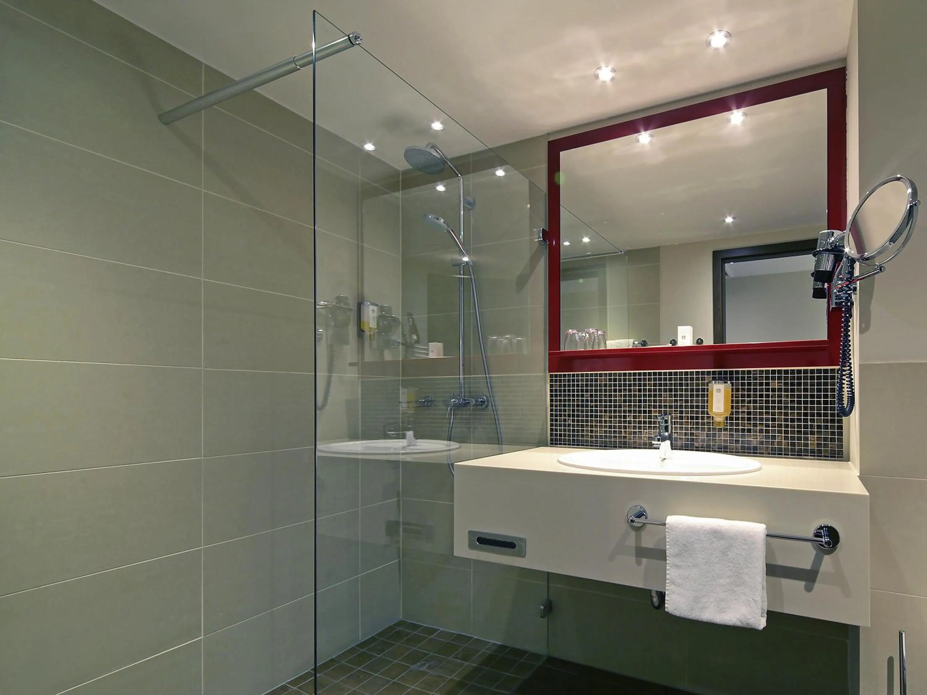 Bedroom in Mercure Hotel Dortmund Messe