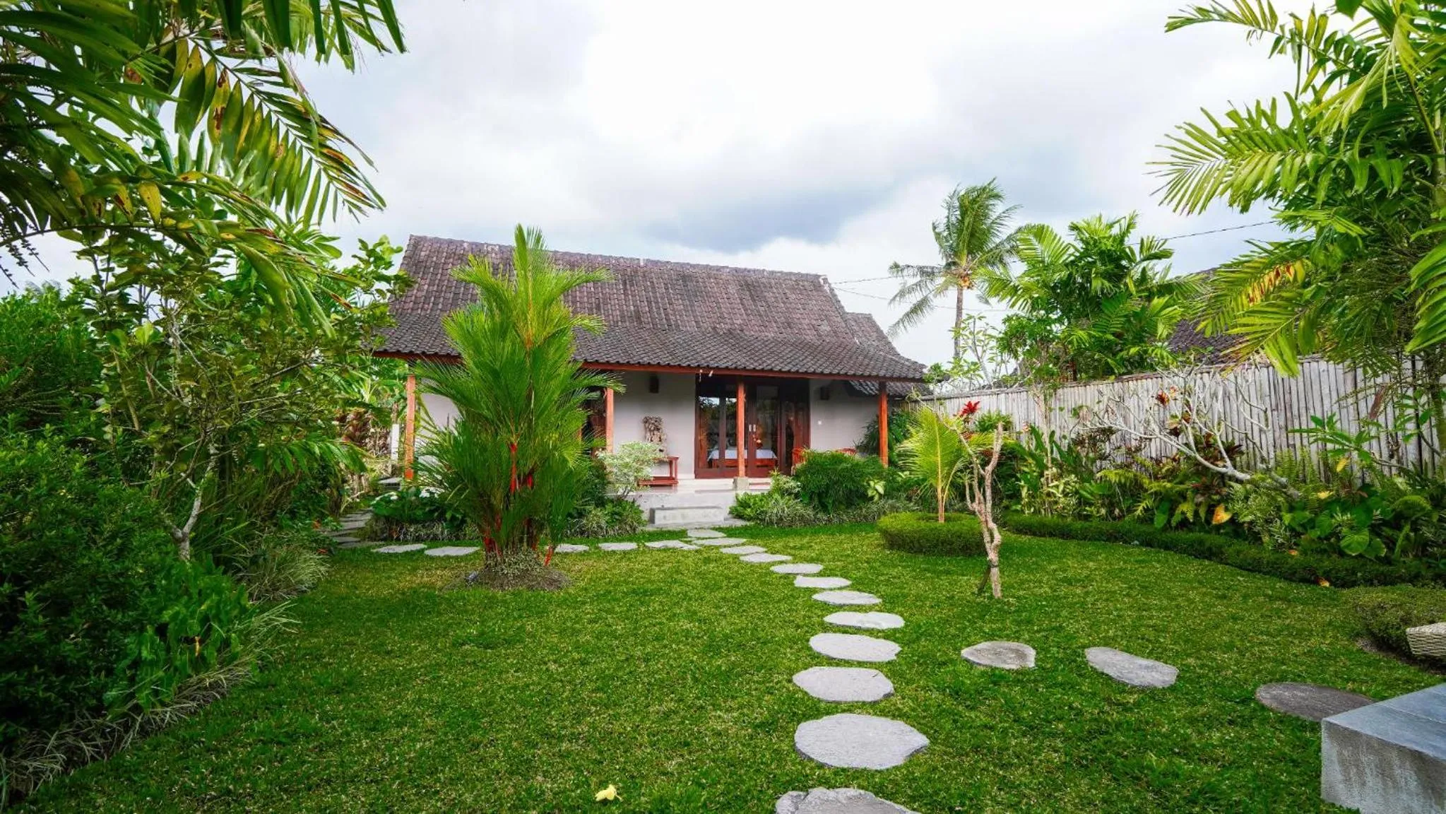 Property building in Green Coconut Cottage