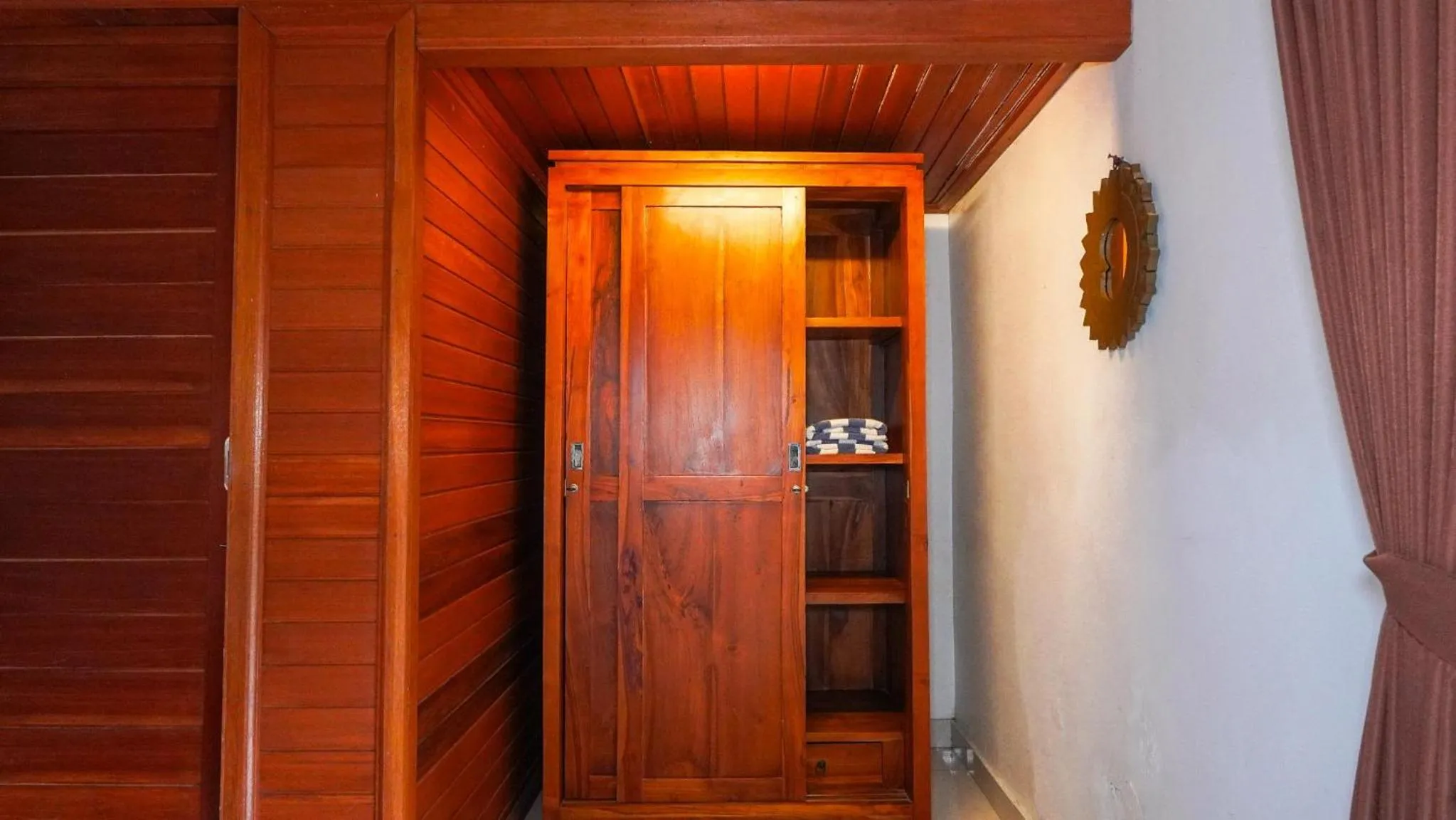 wardrobe in Green Coconut Cottage