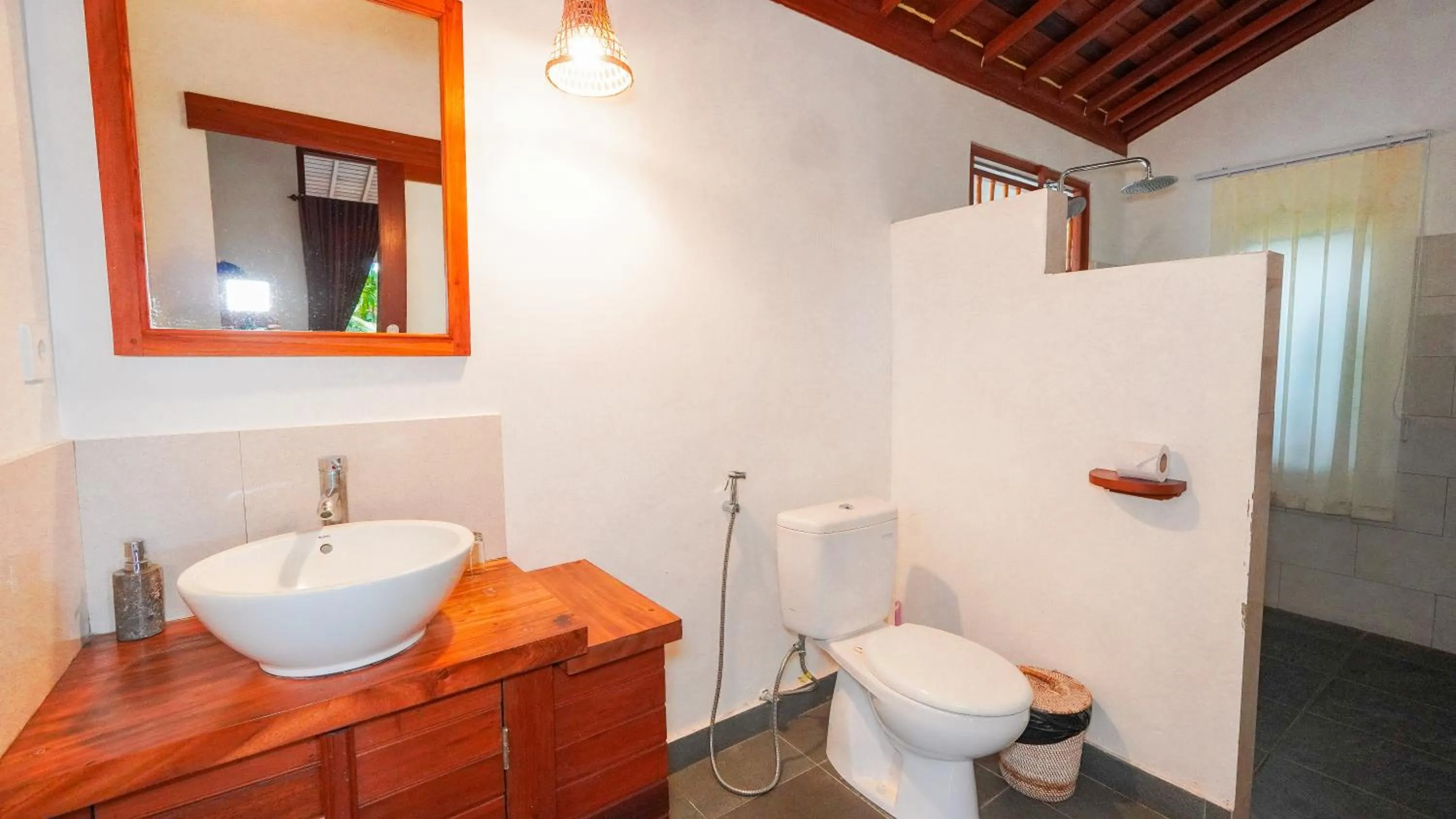 Shower in Green Coconut Cottage