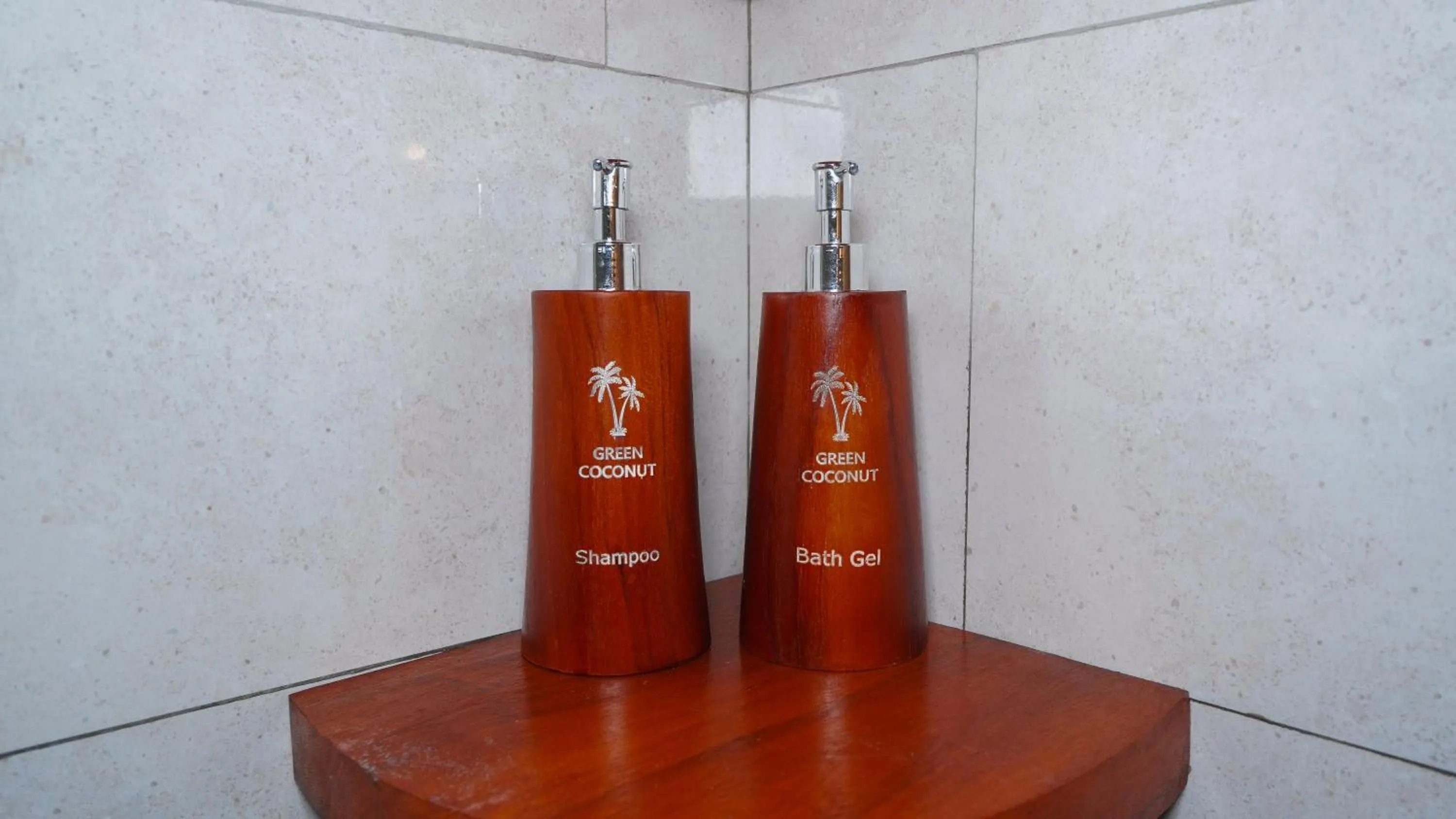 Green Coconut Cottage