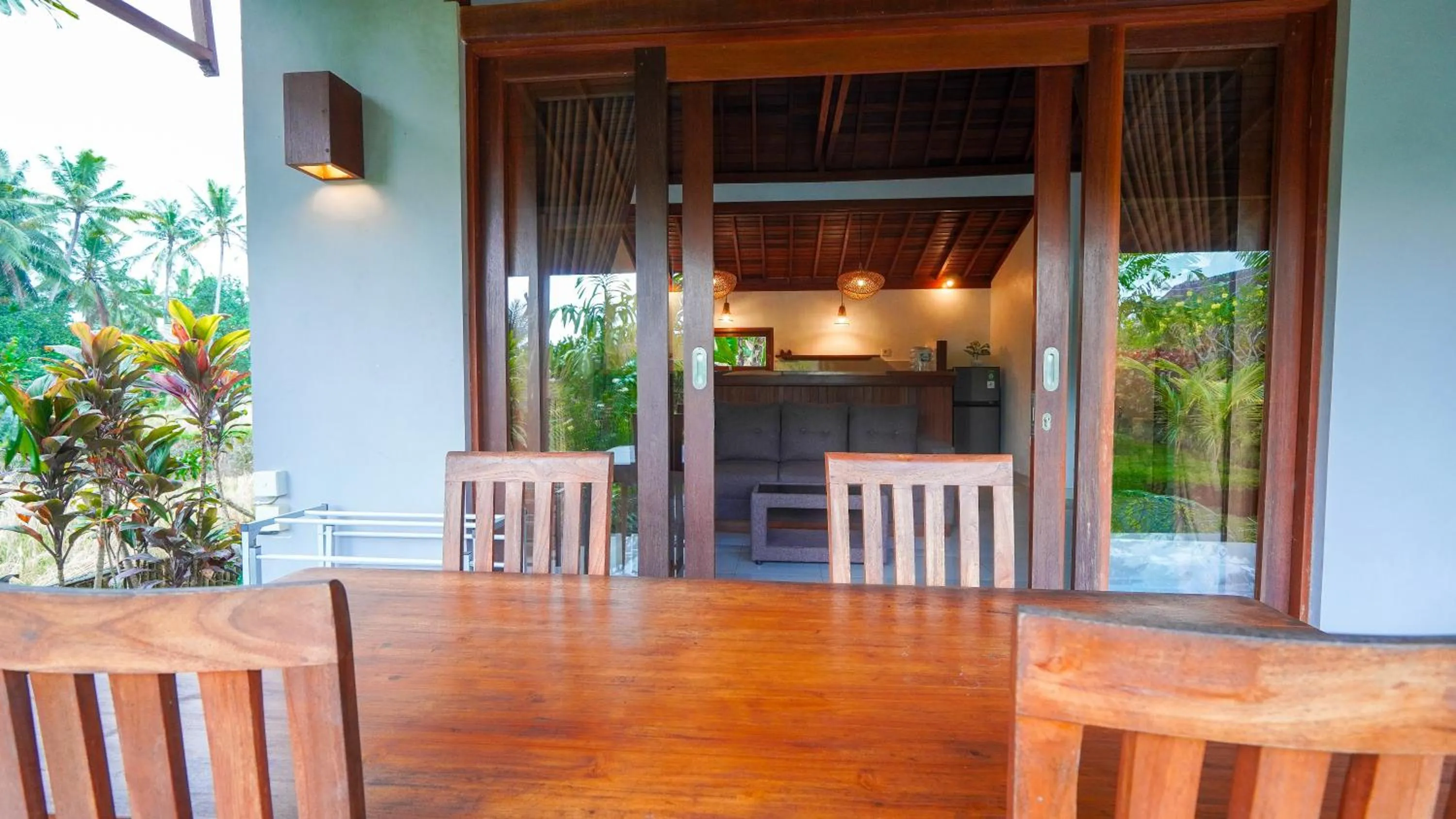 Green Coconut Cottage