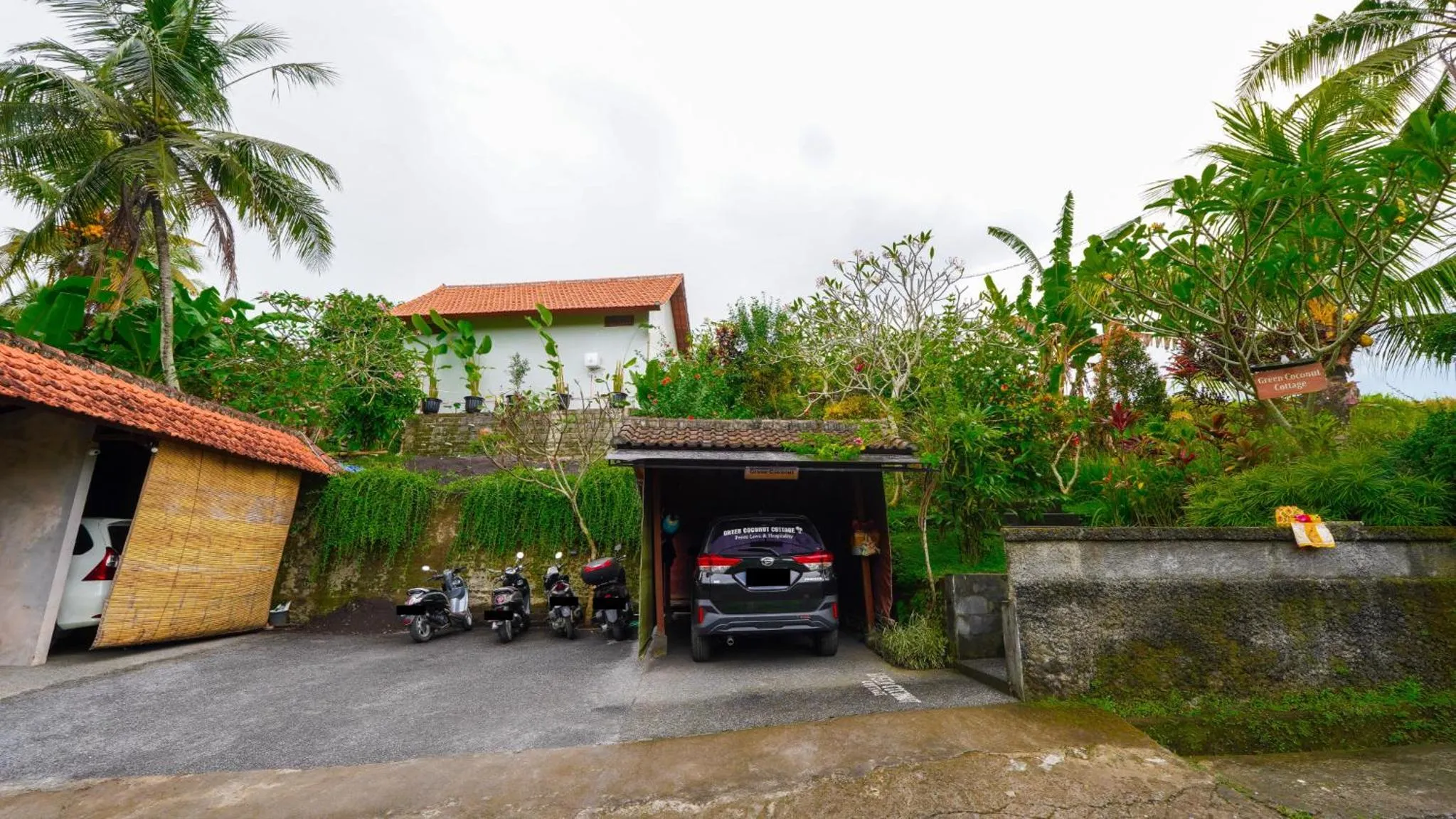 Parking in Green Coconut Cottage