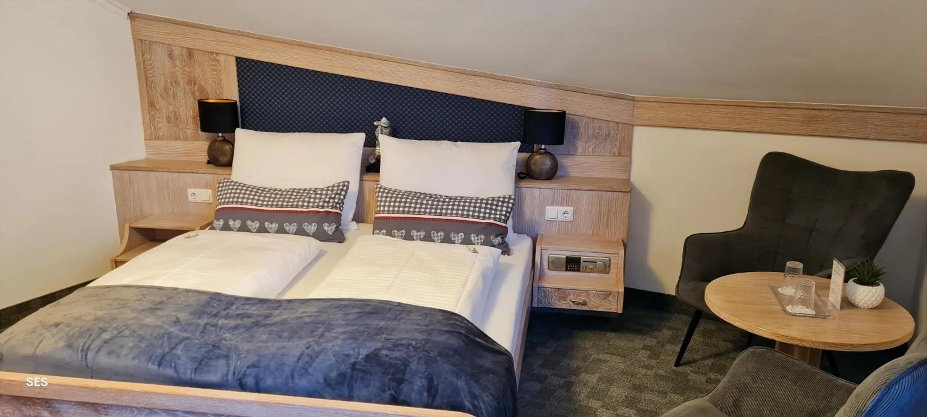 Photo of the whole room, Bed in Hotel Quellenhof