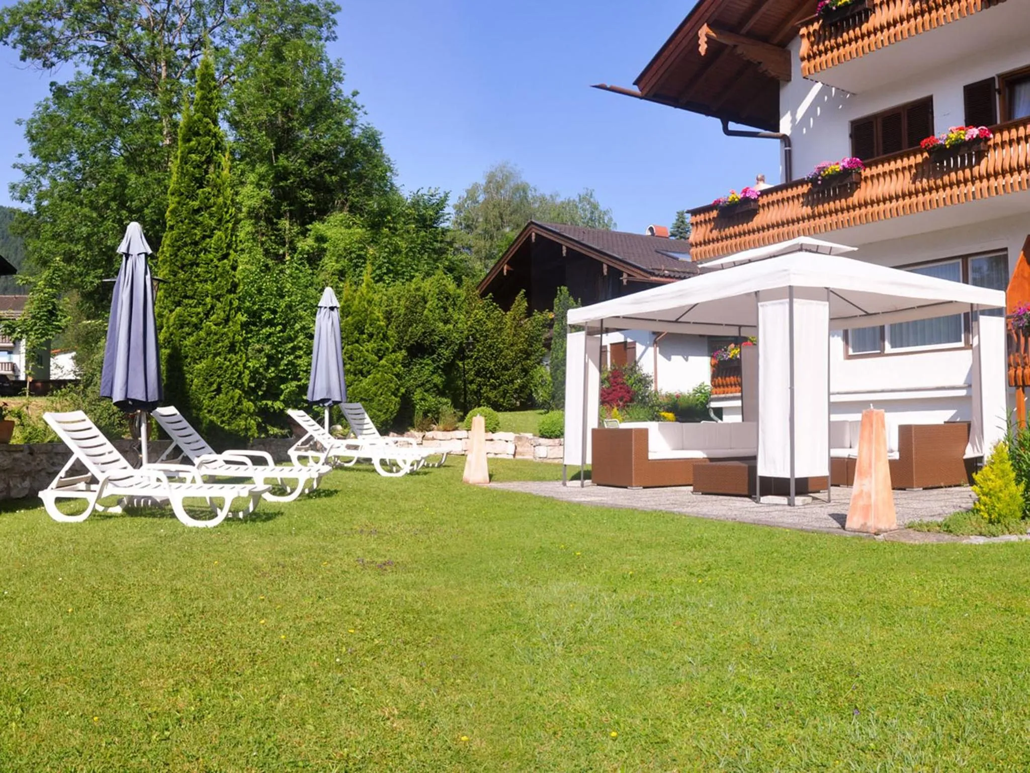 Facade/entrance in Hotel Quellenhof