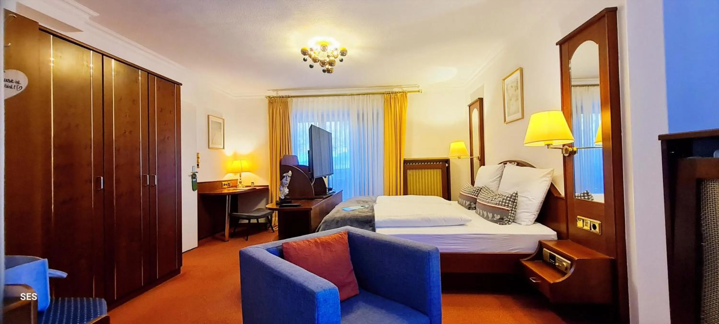 Photo of the whole room, Bed in Hotel Quellenhof