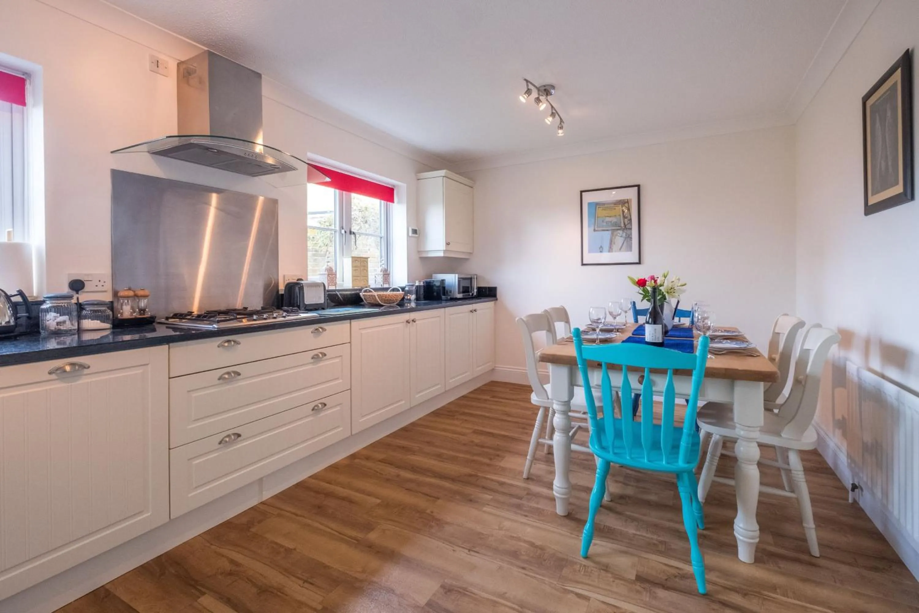 April Cottage, Aldeburgh - Close to Aldeburgh beach and High Street - Managed by Aldeburgh Coastal Cottages