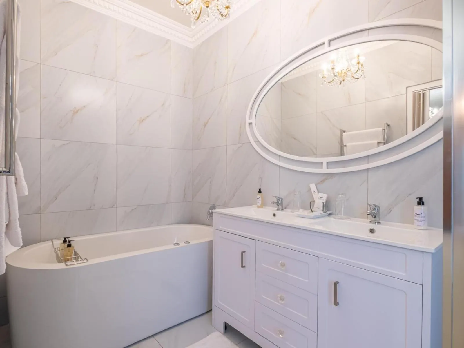 Bathroom in Grand Lux Boutique Manor