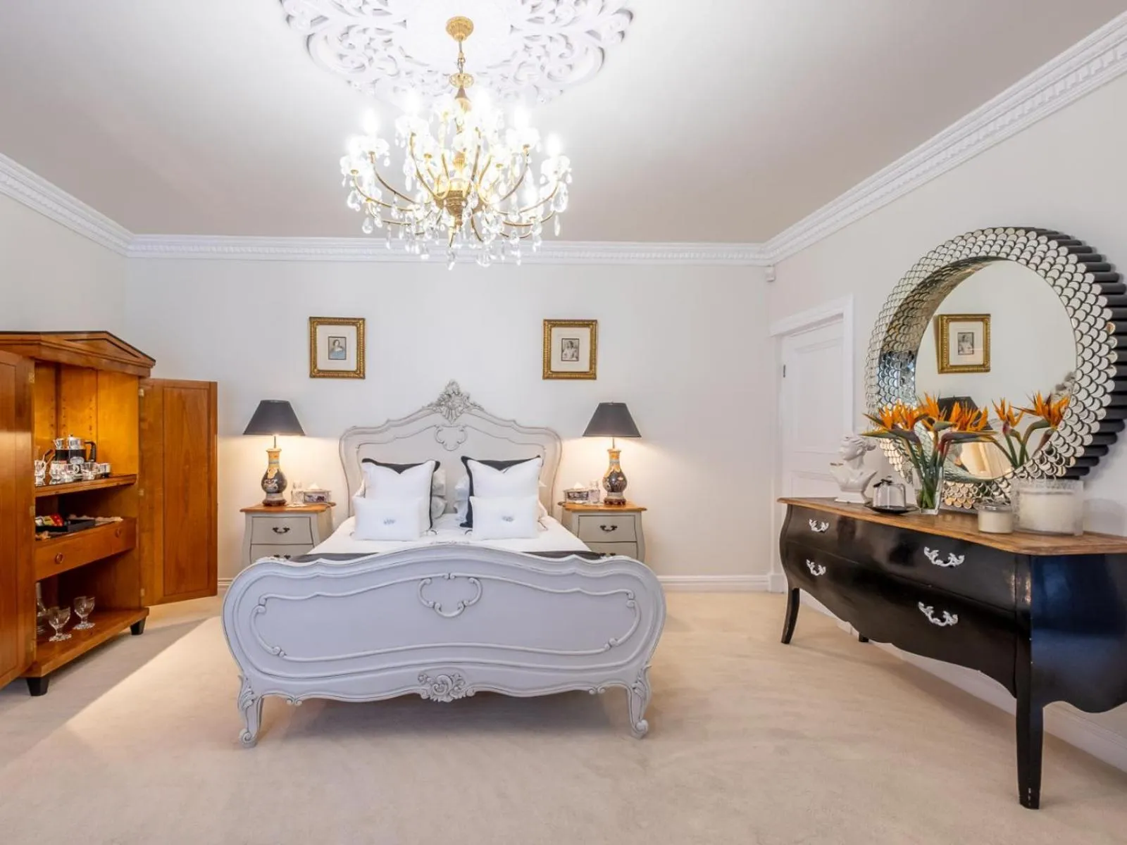 Bedroom, Bed in Grand Lux Boutique Manor