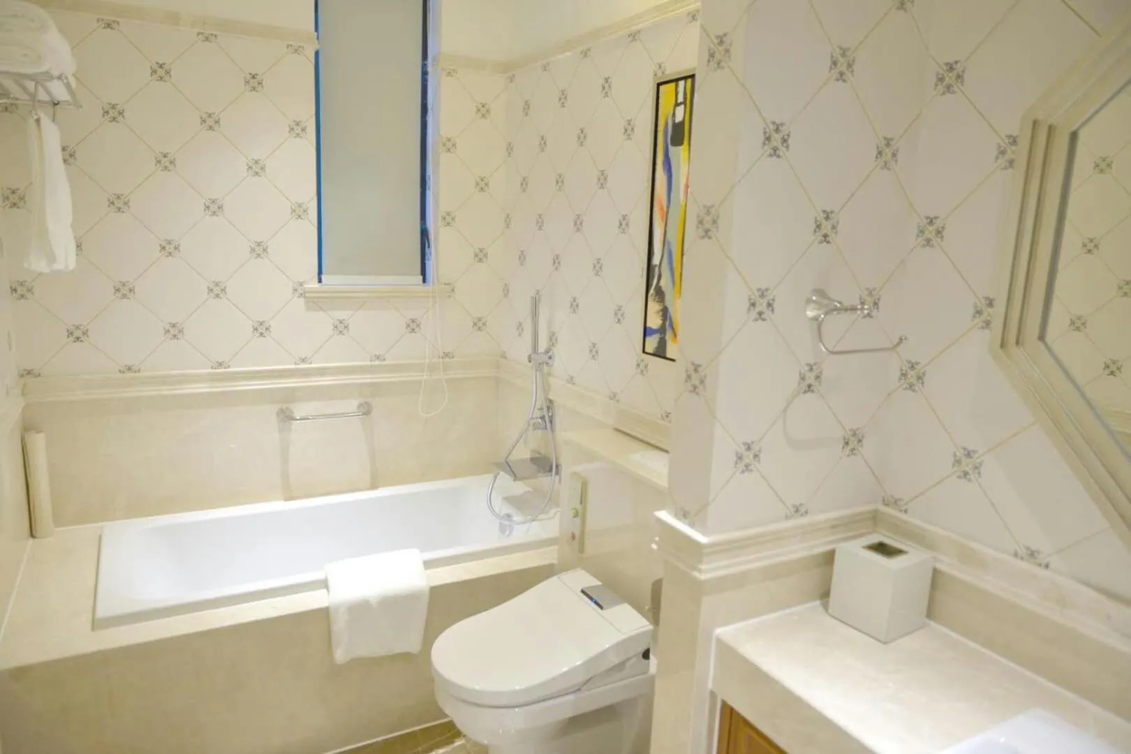 Bathroom in Hengshan Picardie Hotel