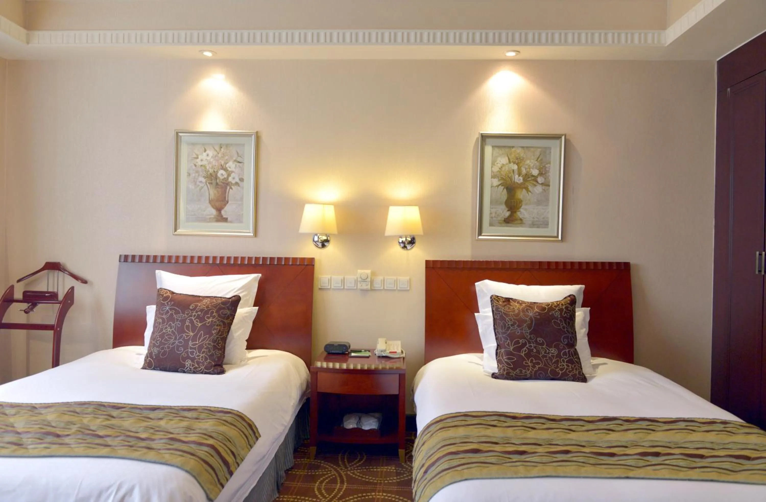 Hengshan Picardie Hotel