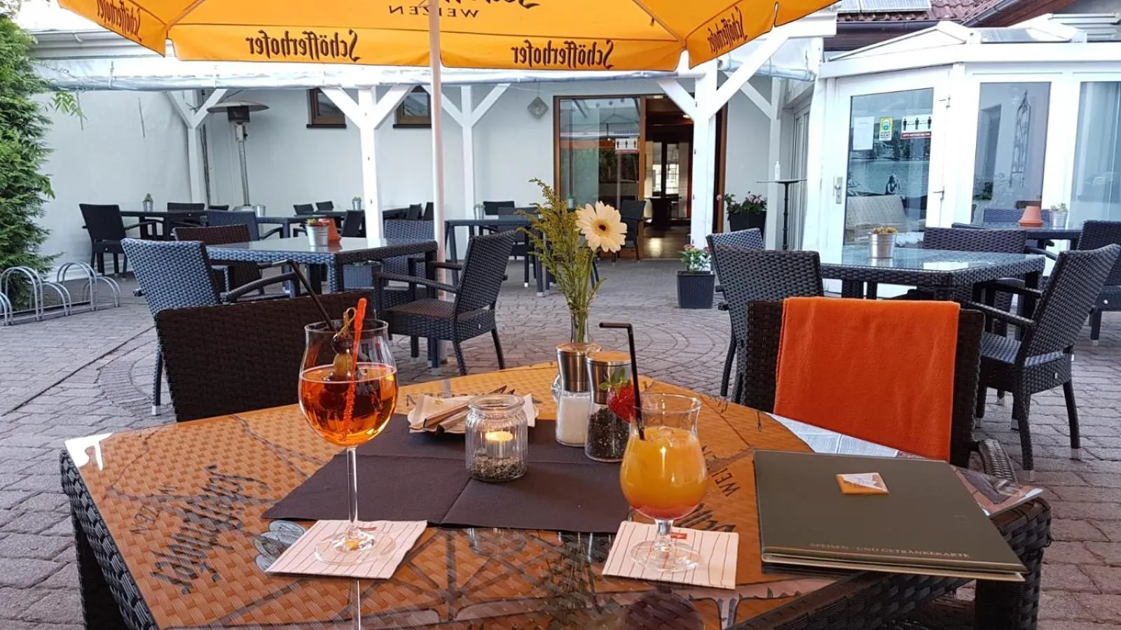 Restaurant/places to eat in Landhotel zum Baggernpuhl