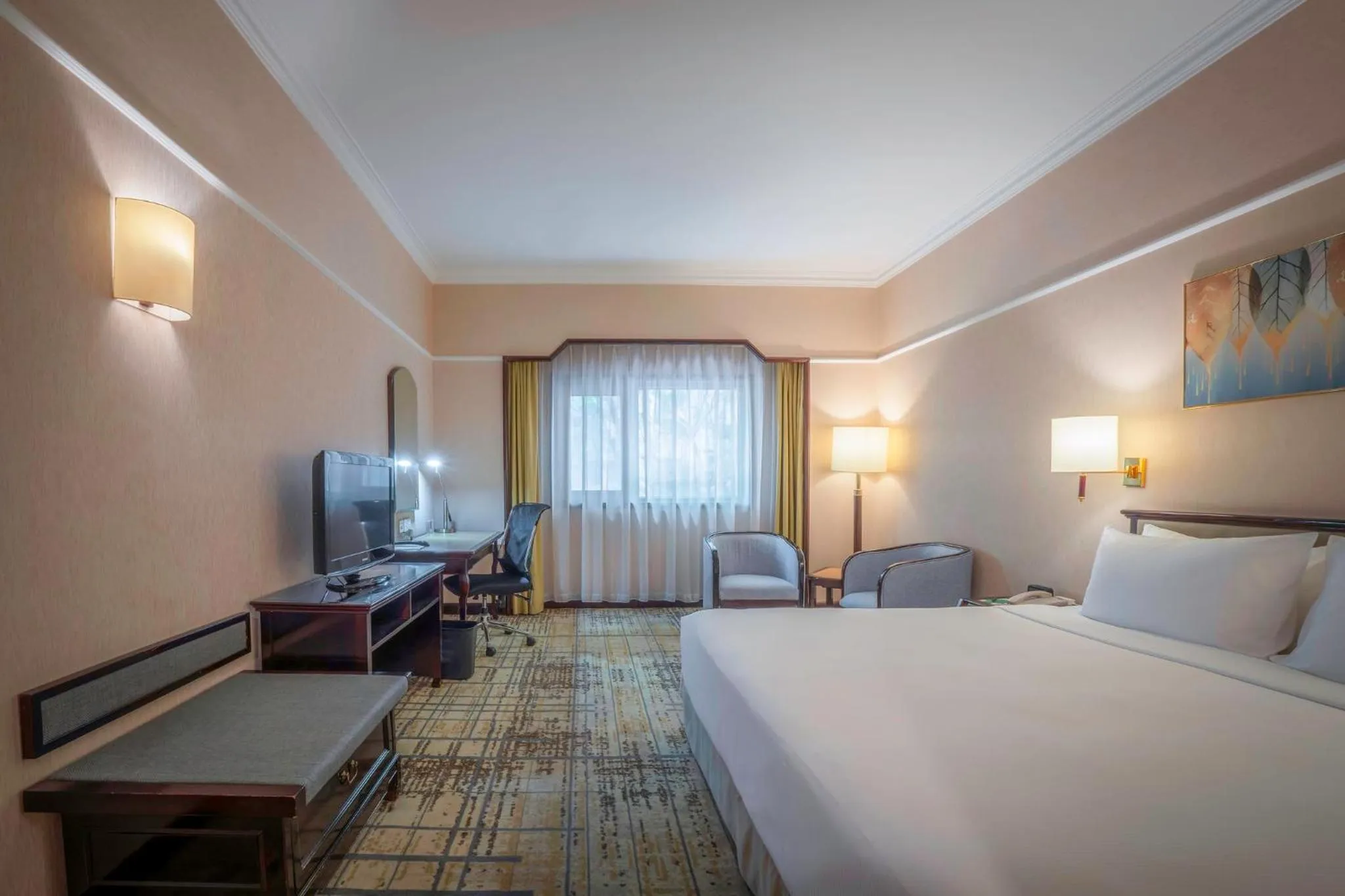 Photo of the whole room, Bed in Metropark Lido Hotel Beijing