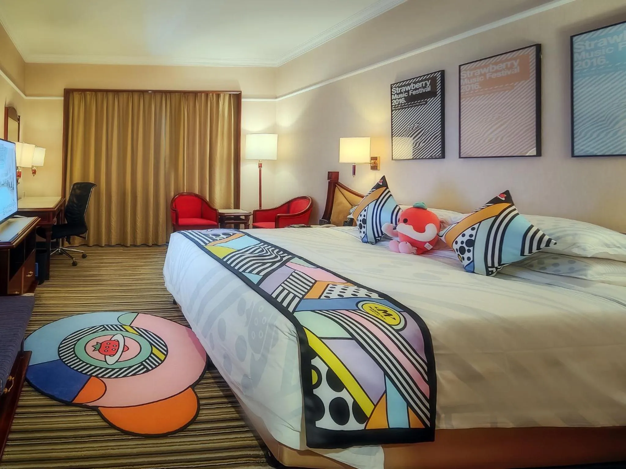 Photo of the whole room, Bed in Metropark Lido Hotel Beijing