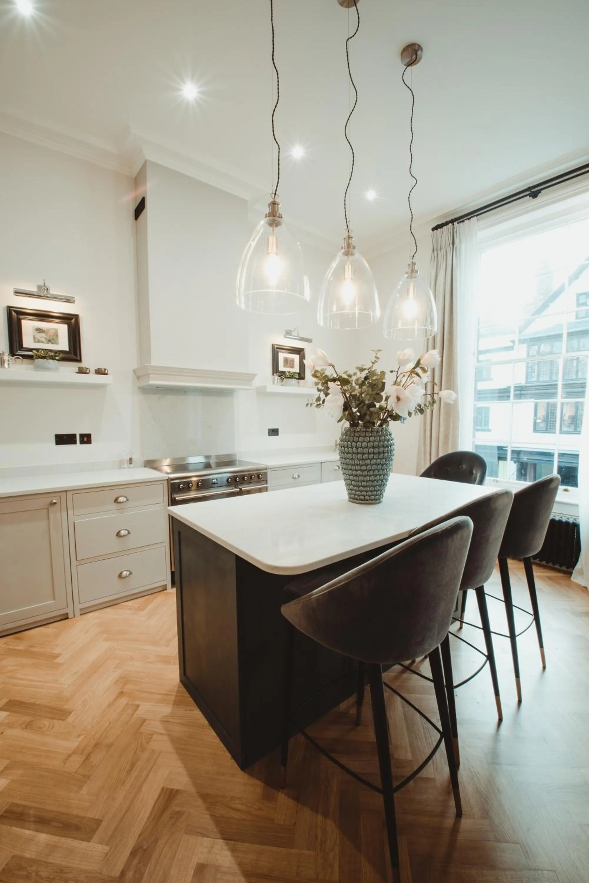 ch1 boutique stays