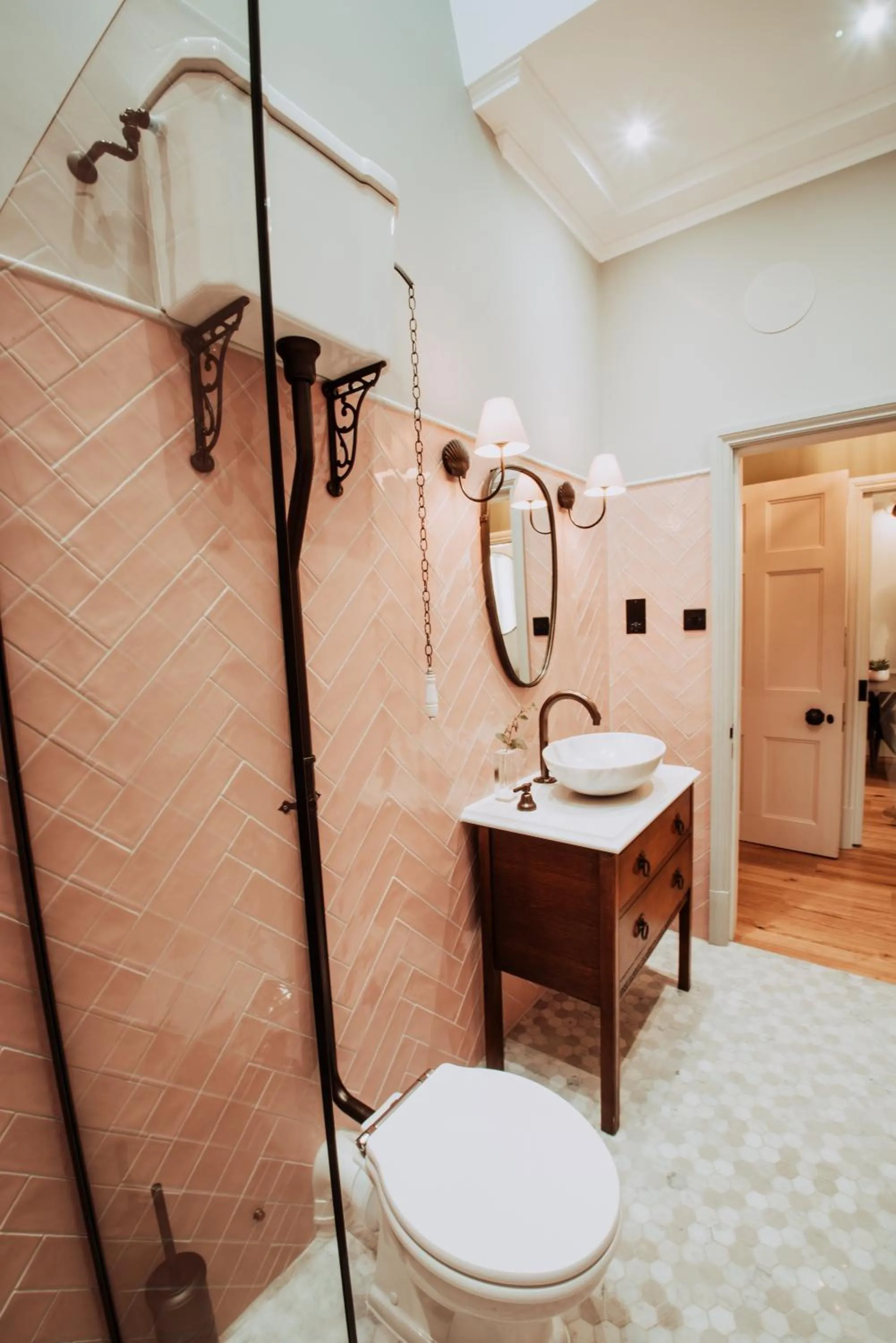 Toilet in ch1 boutique stays