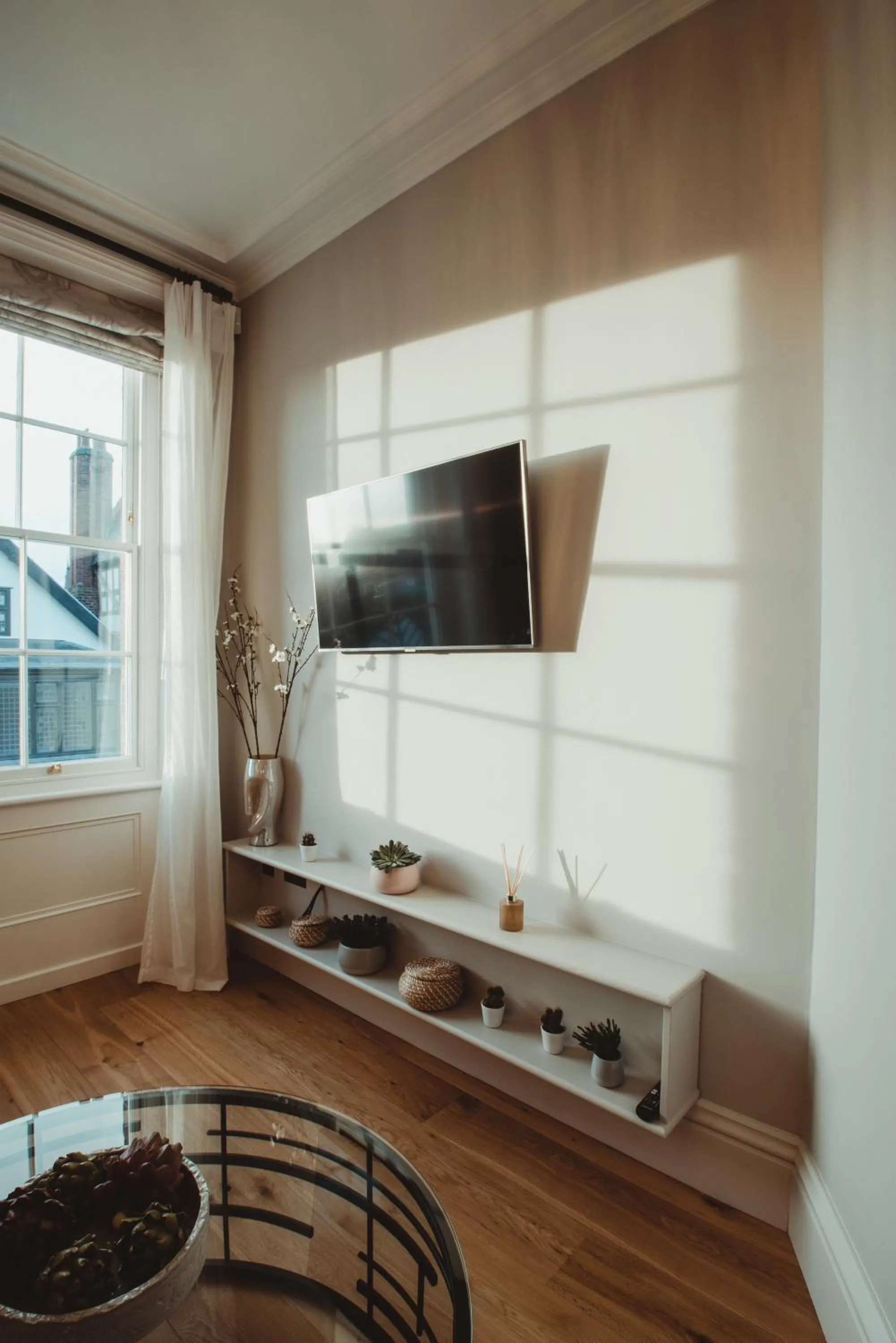 TV and multimedia in ch1 boutique stays
