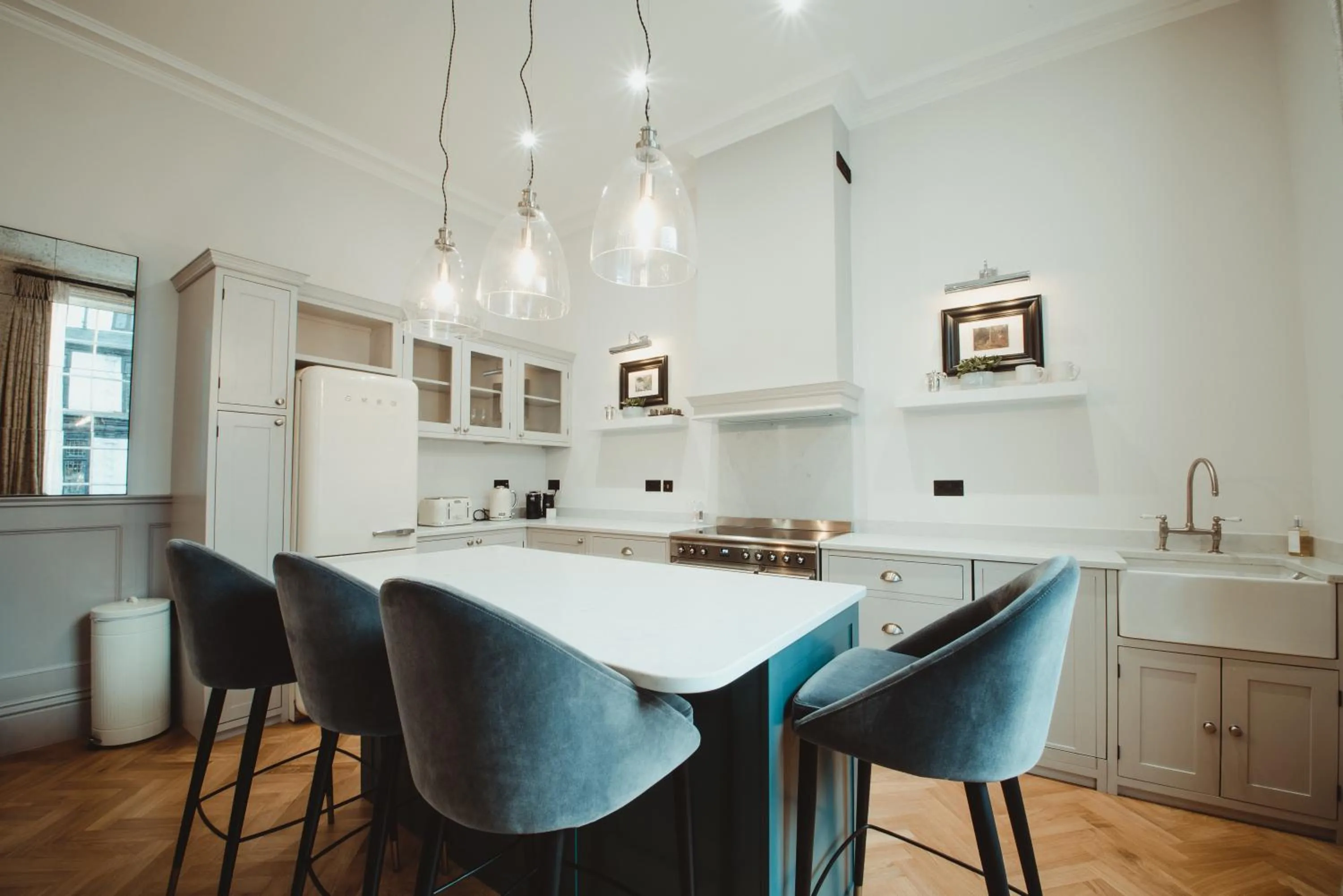 ch1 boutique stays