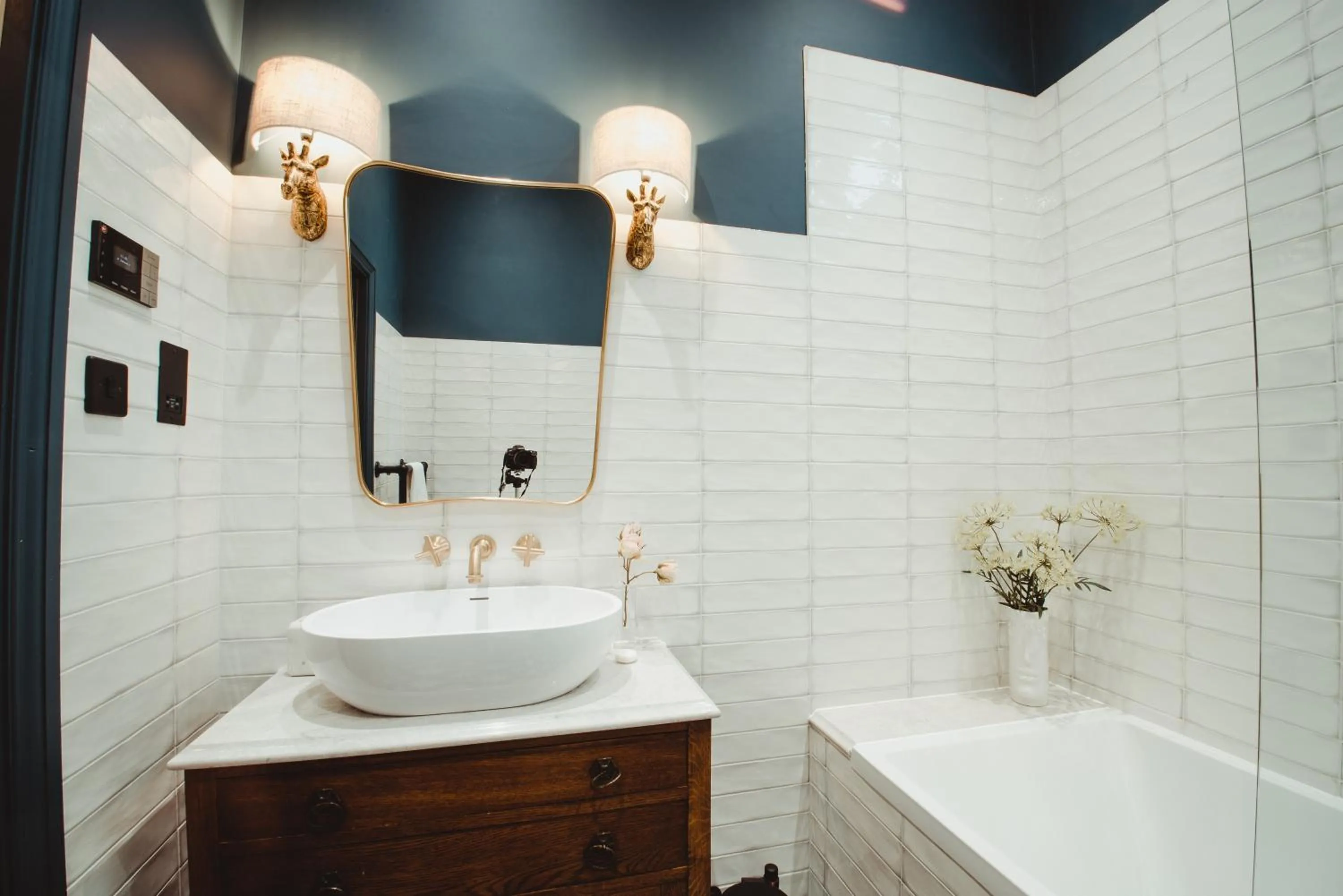 Bathroom in ch1 boutique stays