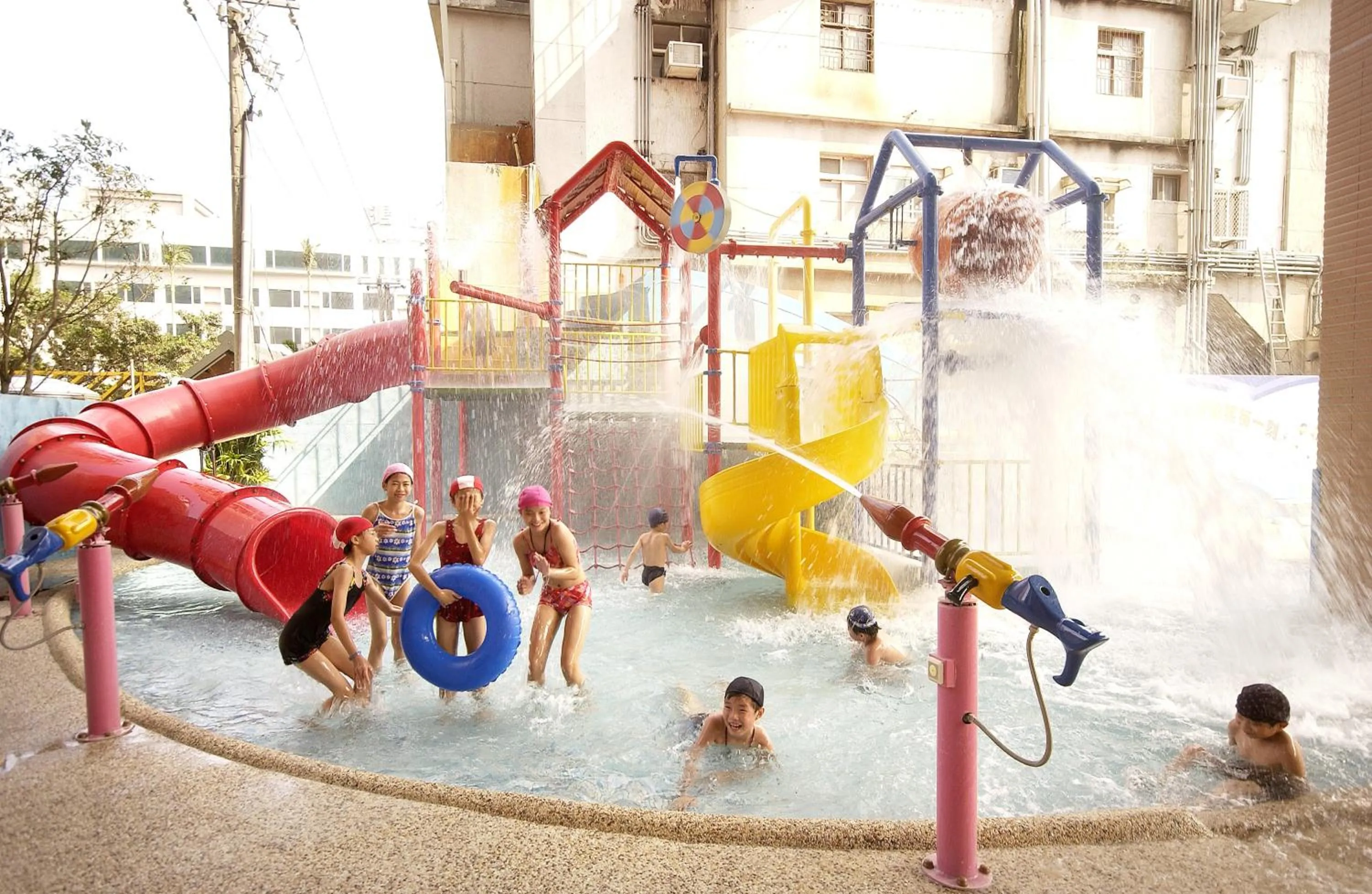 Children play ground in Chuang-Tang Spring SPA Hotel - Deyang