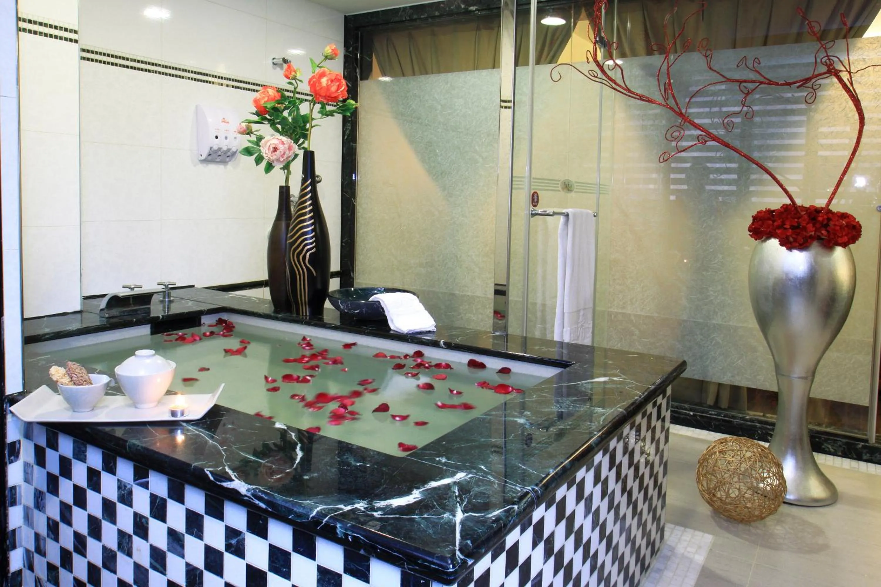 Hot Tub in Chuang-Tang Spring SPA Hotel - Deyang