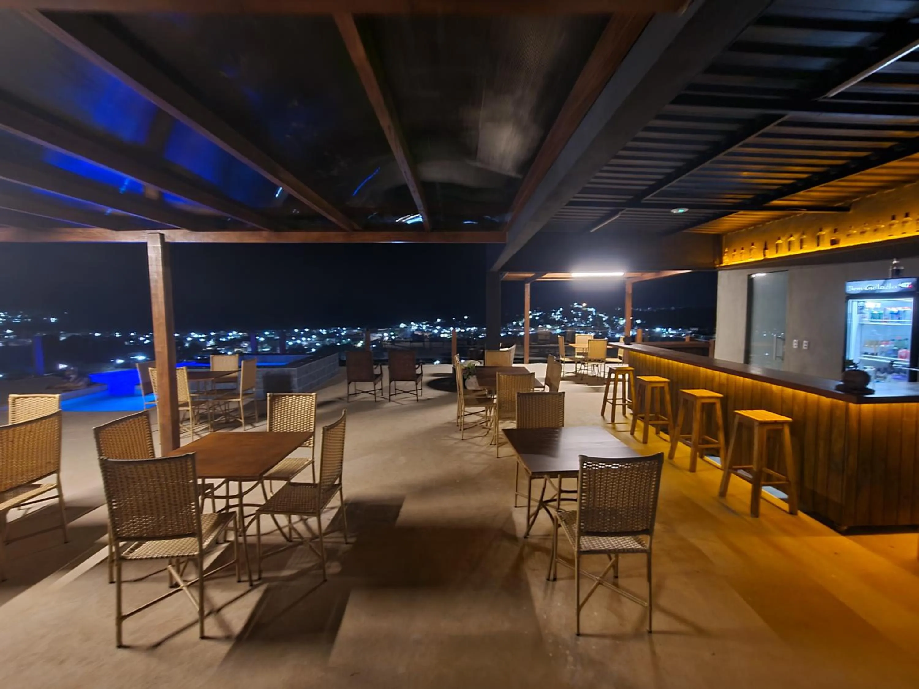 Restaurant/places to eat in Pousada Terraço Guarapari