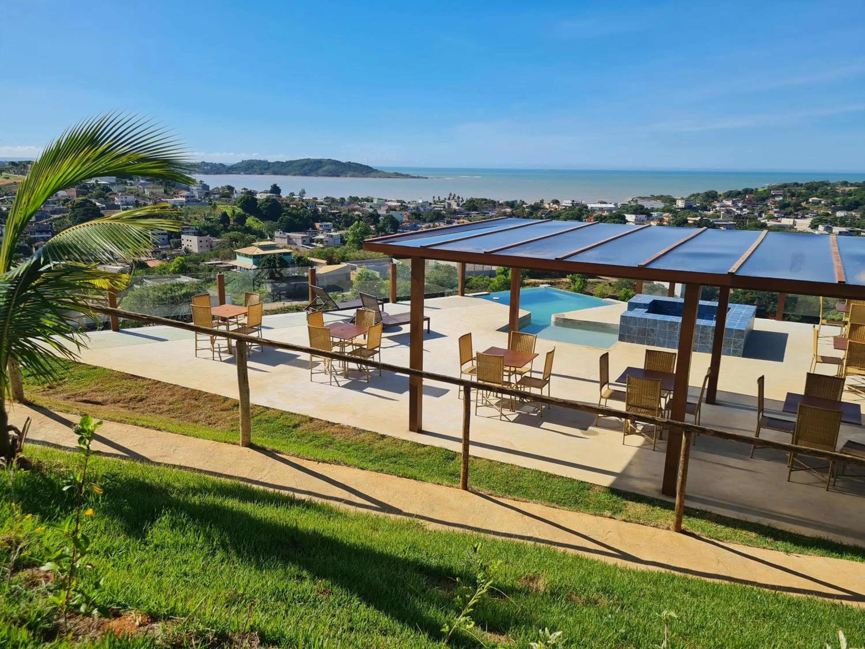 Swimming pool in Pousada Terraço Guarapari