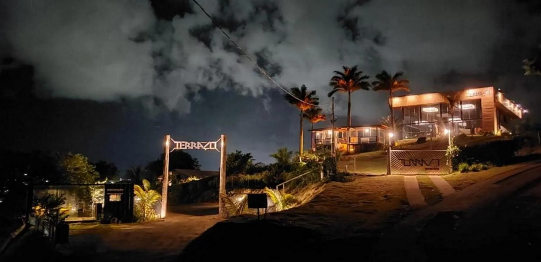 Night in Pousada Terraço Guarapari